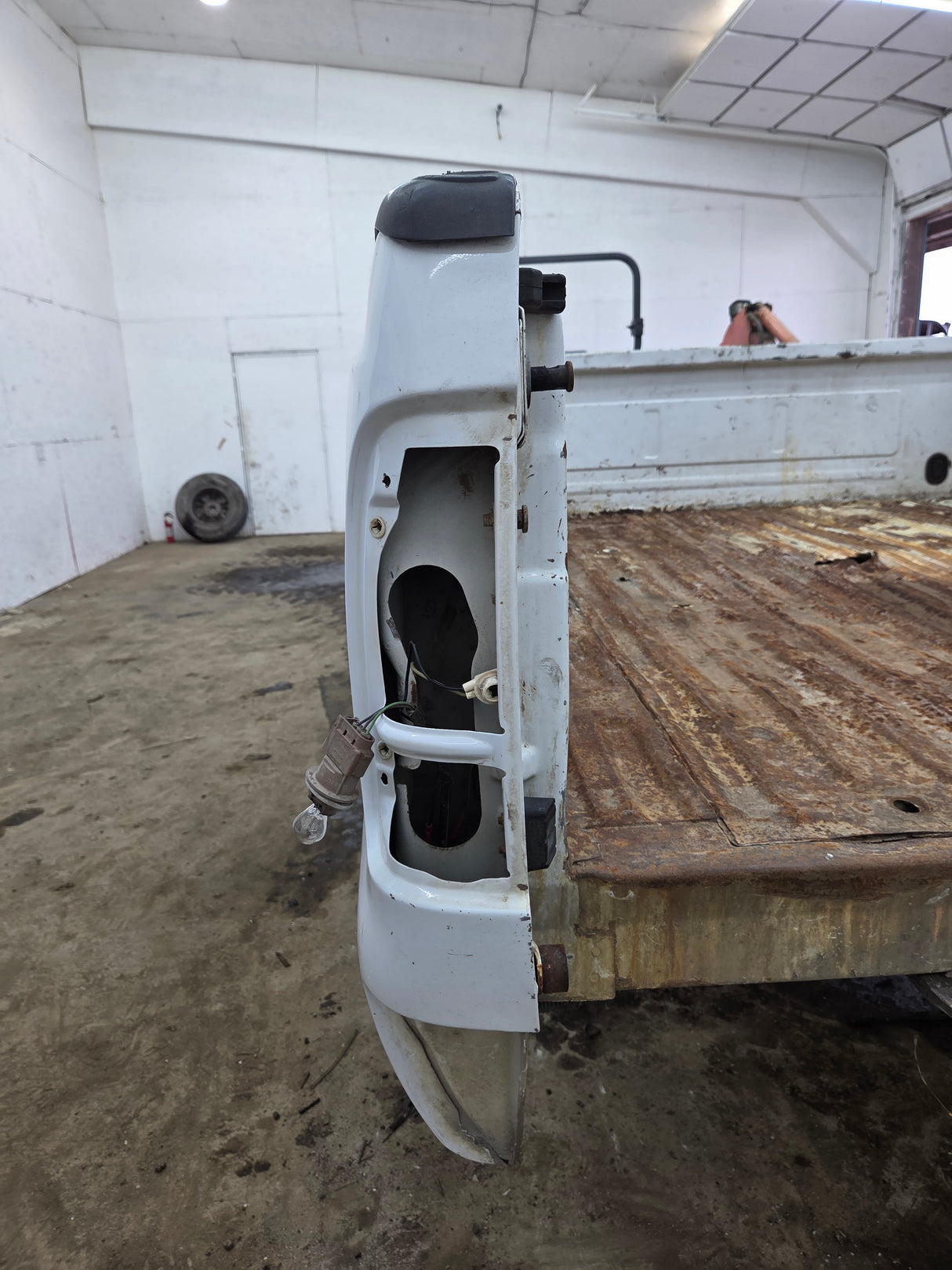 1999-2010 Ford Super Duty F250 F350 6' 9" Short Truck Bed