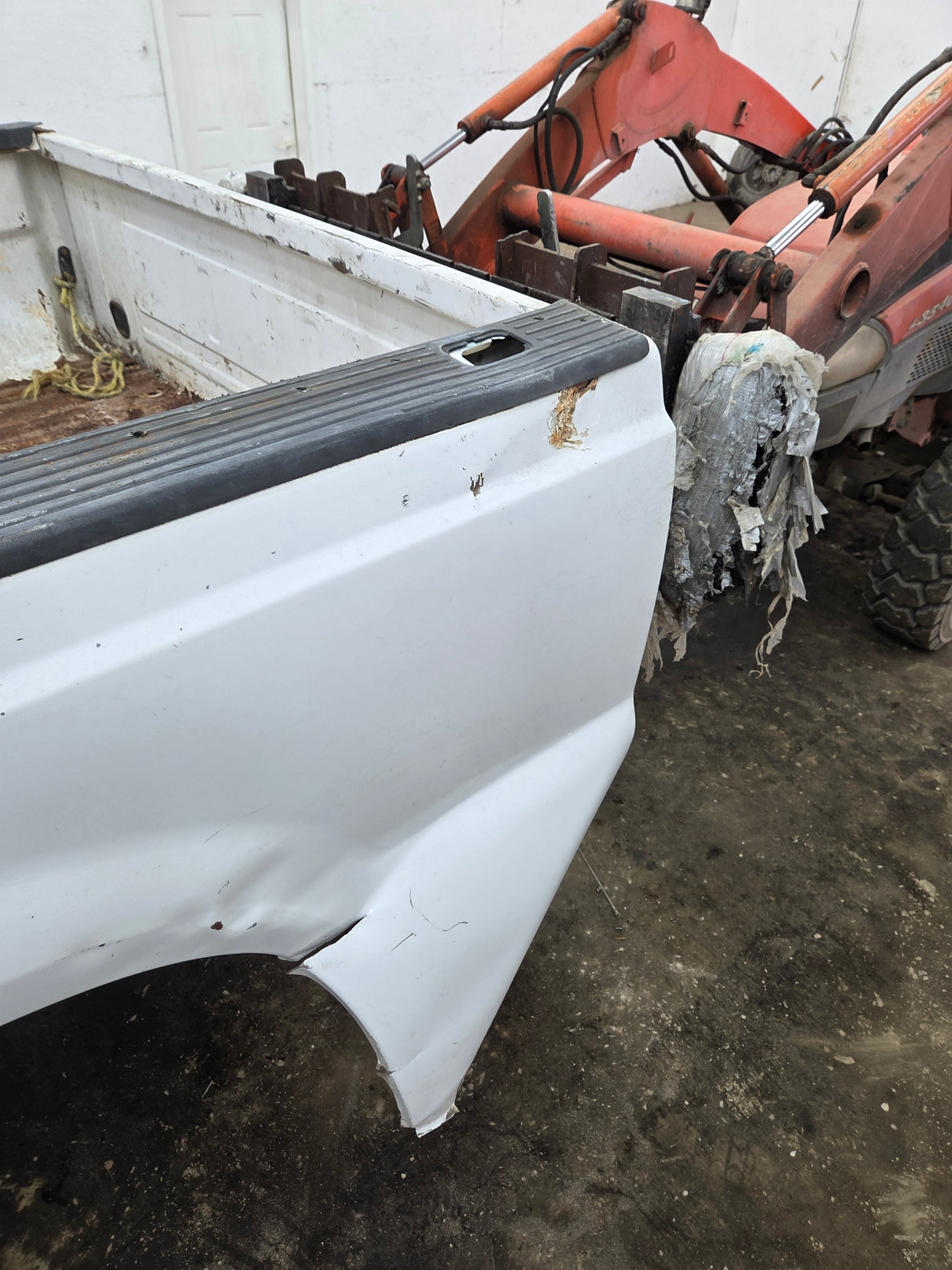 1999-2010 Ford Super Duty F250 F350 6' 9" Short Truck Bed