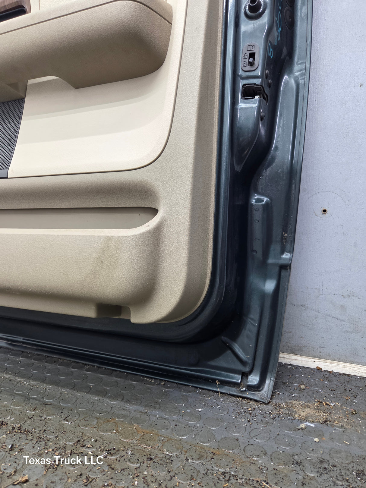 2004-2008 Ford F150 Rear Passenger Crew Cab Door