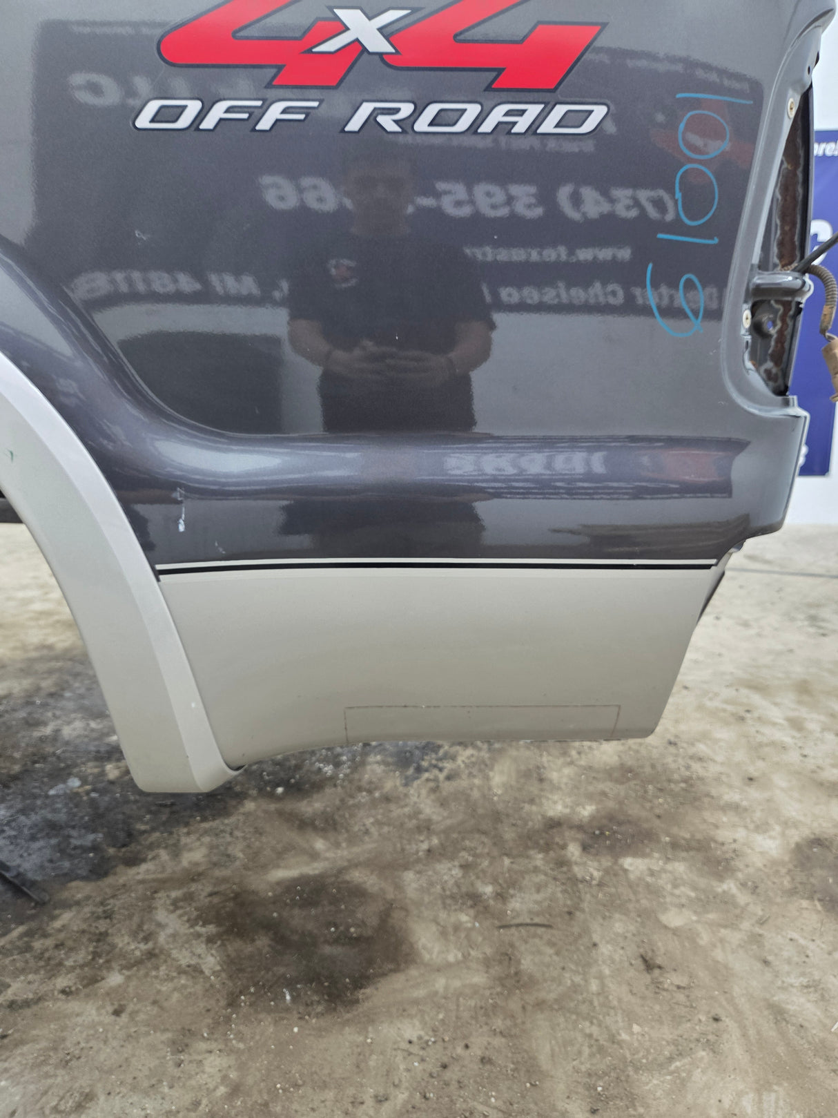 1999-2010 Ford Super Duty F250 F350 6' 9" Short Truck Bed