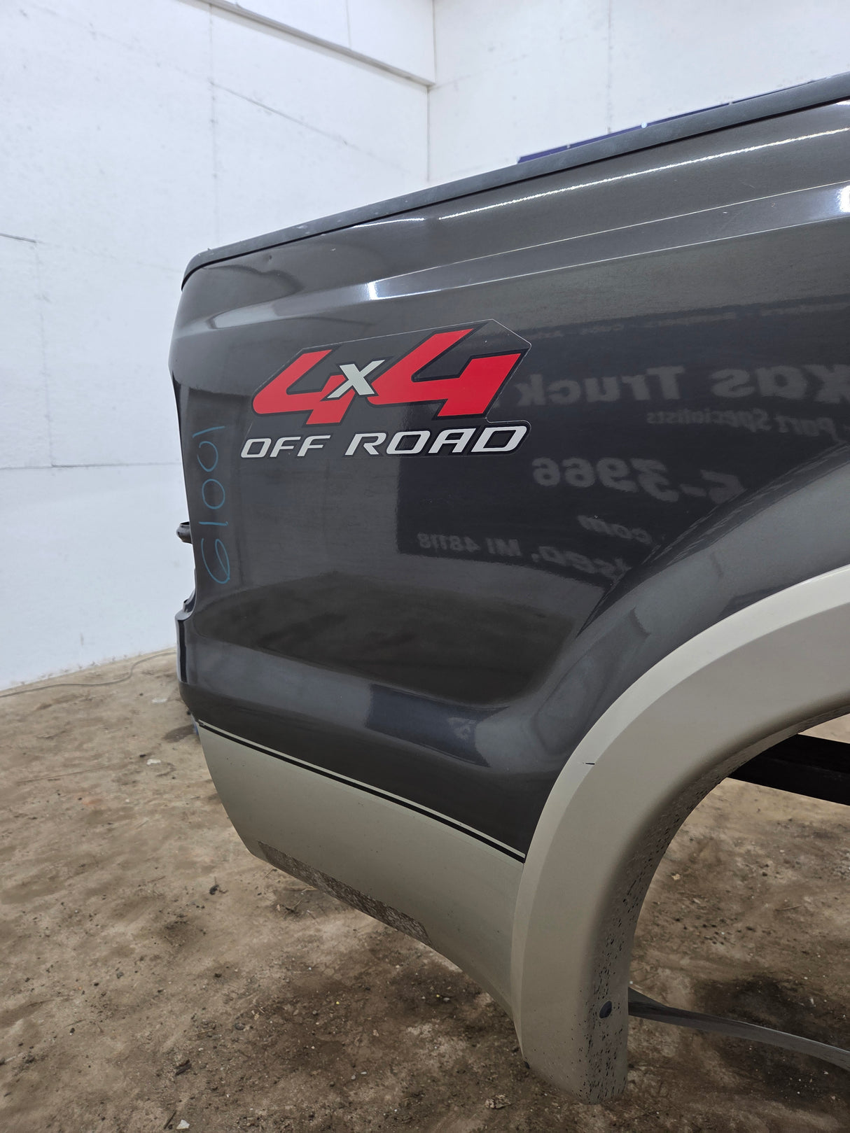 1999-2010 Ford Super Duty F250 F350 6' 9" Short Truck Bed