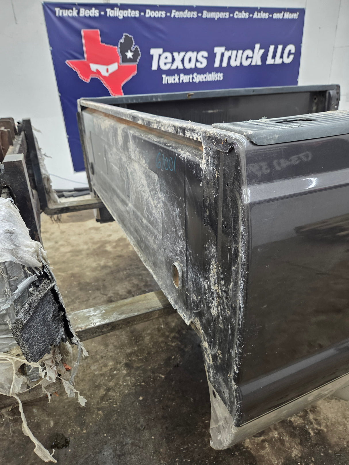 1999-2010 Ford Super Duty F250 F350 6' 9" Short Truck Bed