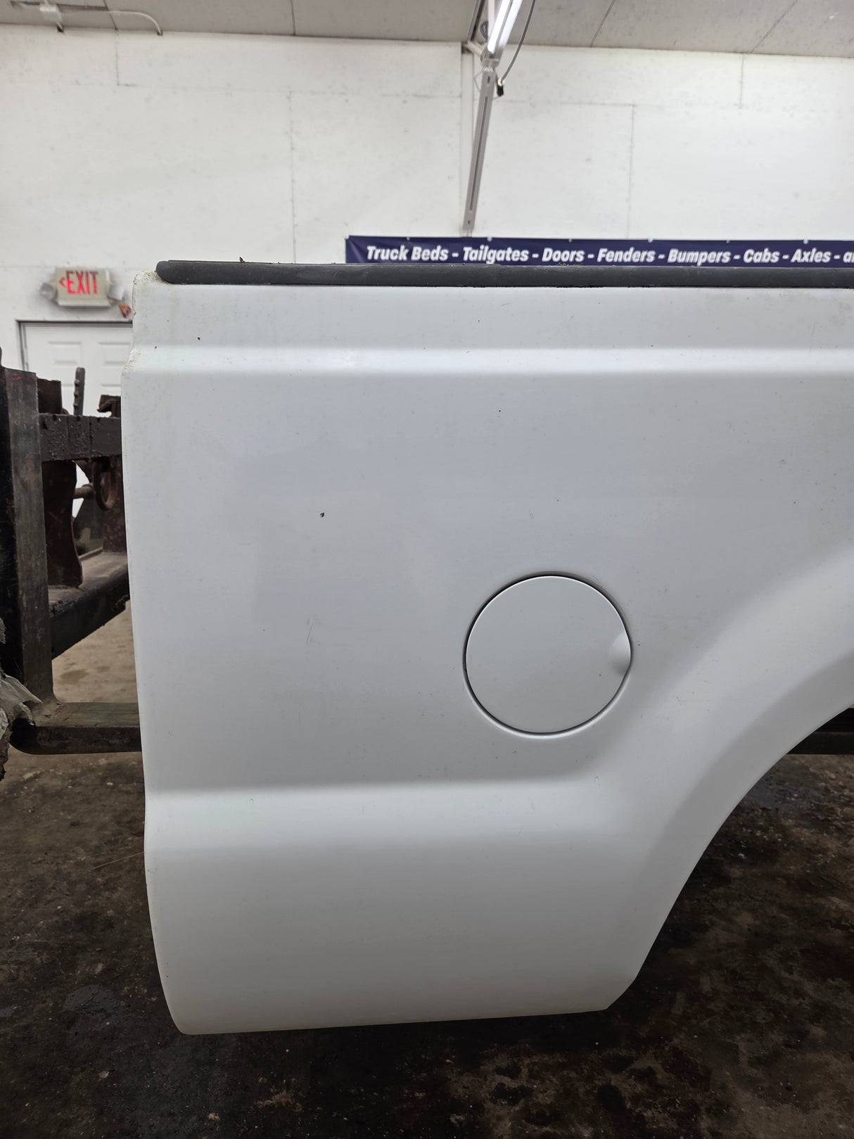 1999-2010 Ford Super Duty F250 F350 6' 9" Short Truck Bed