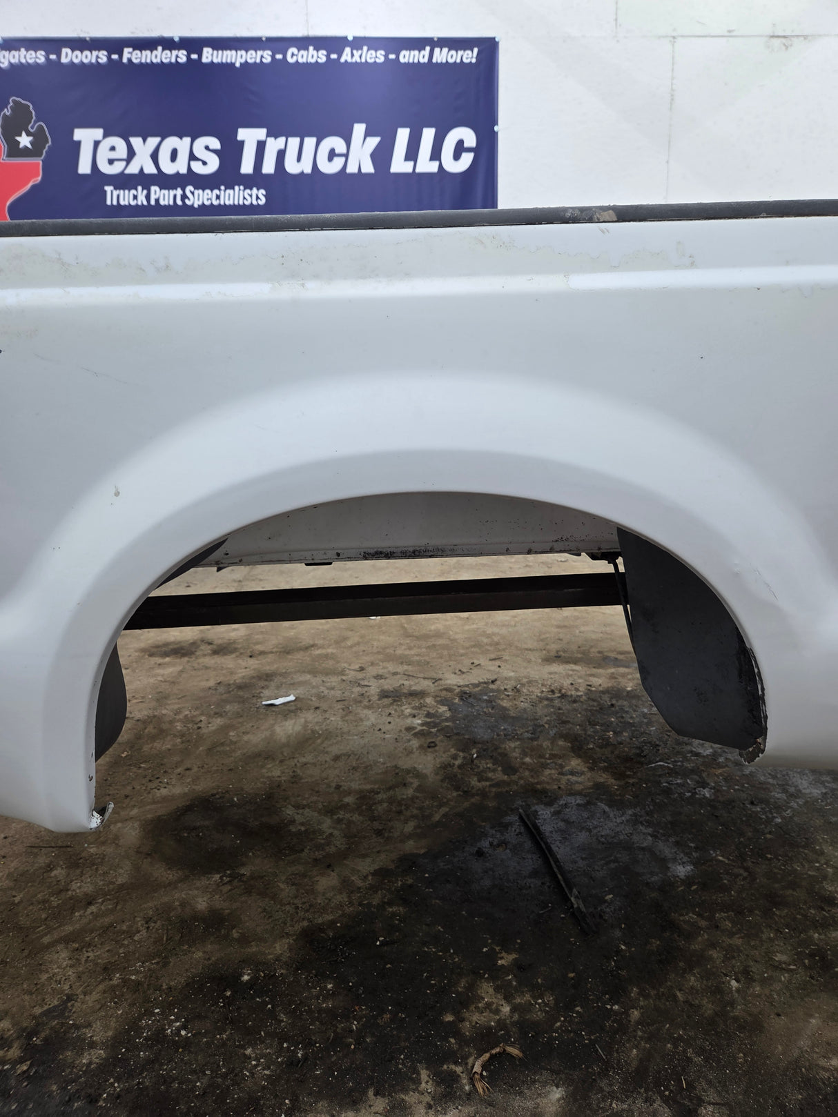 1999-2010 Ford Super Duty F250 F350 6' 9" Short Truck Bed