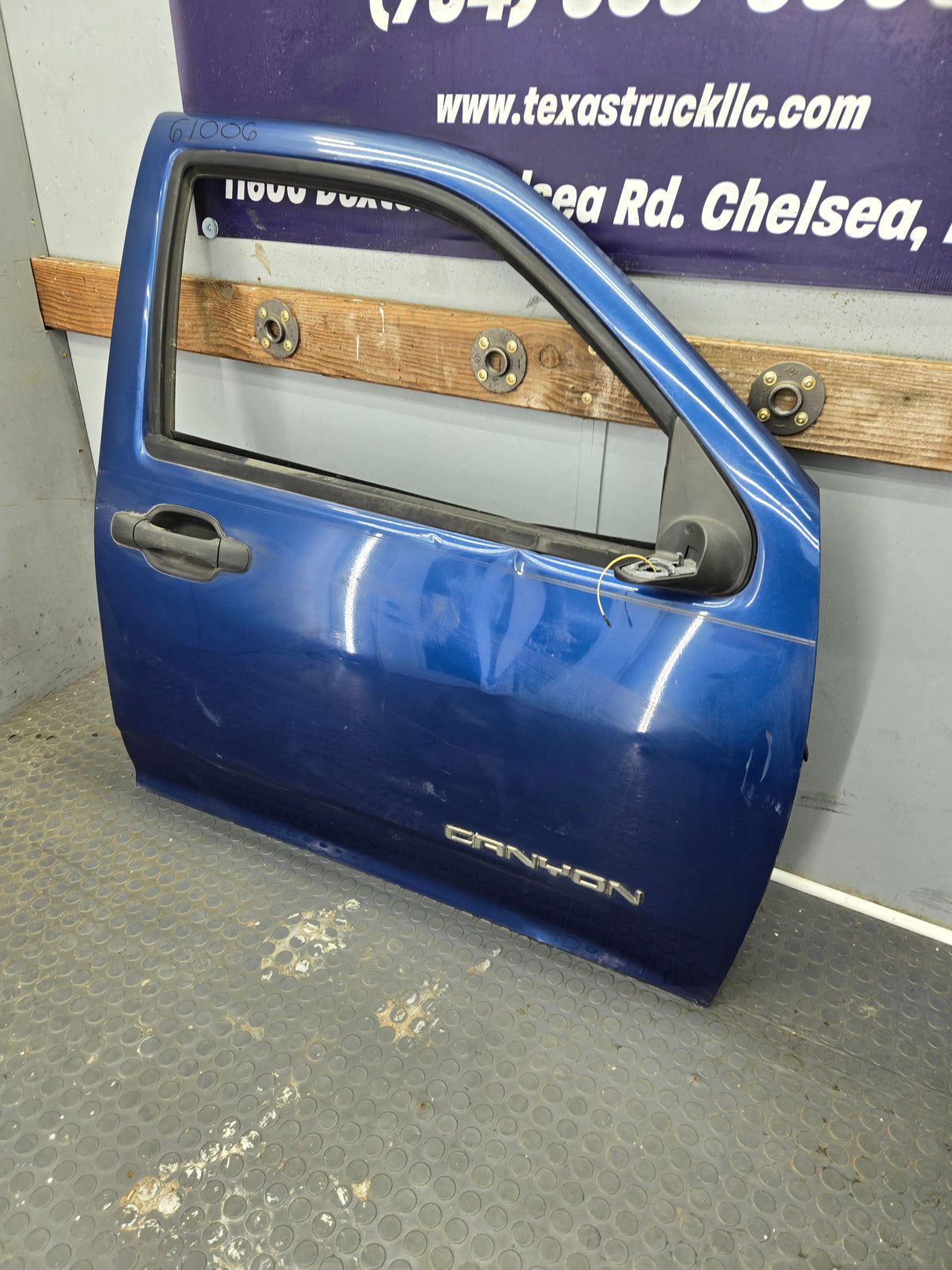2004-2012 Chevrolet Colorado / GMC Canyon Passenger Side Crew Cab Door RH
