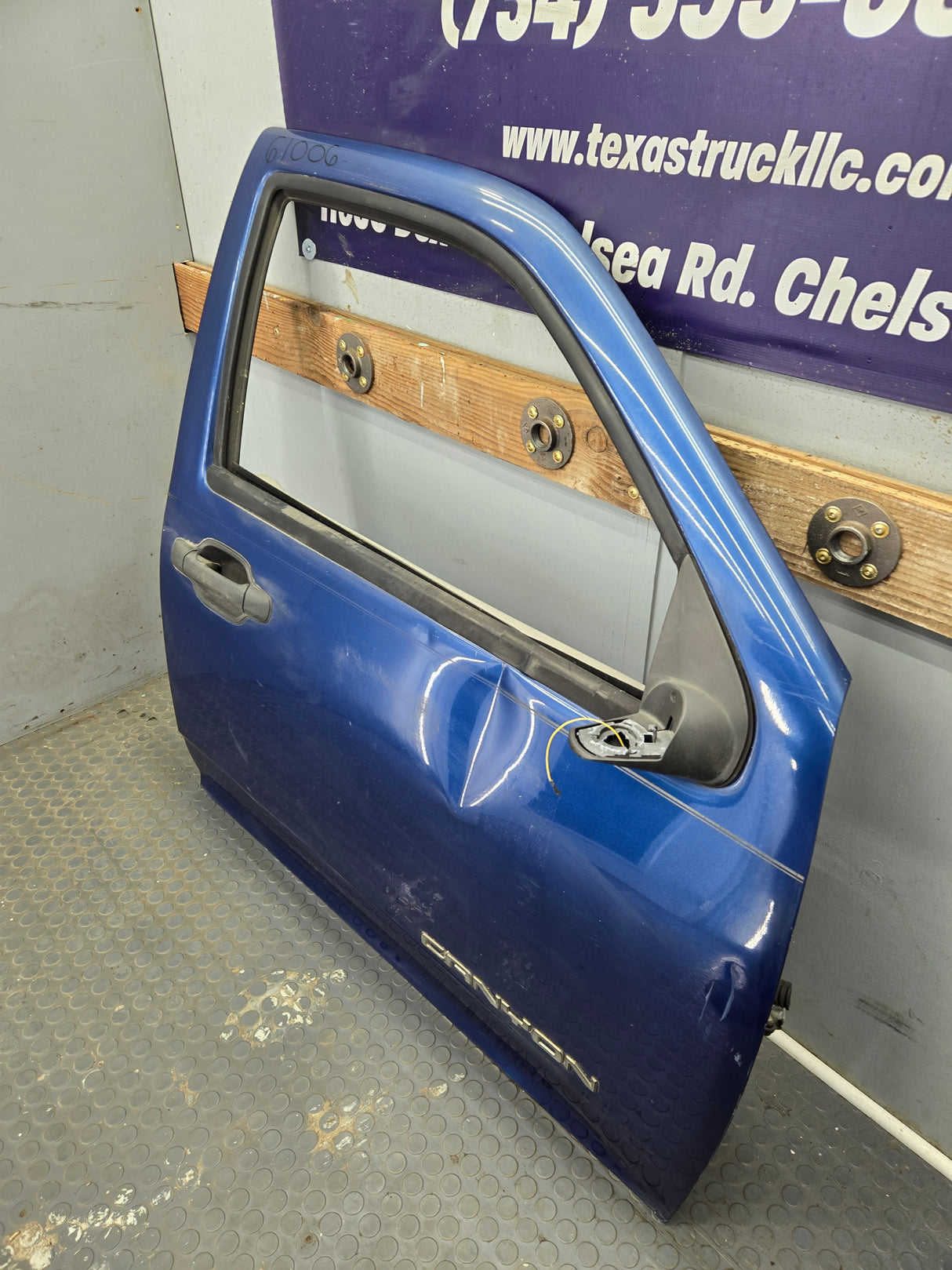 2004-2012 Chevrolet Colorado / GMC Canyon Passenger Side Crew Cab Door RH