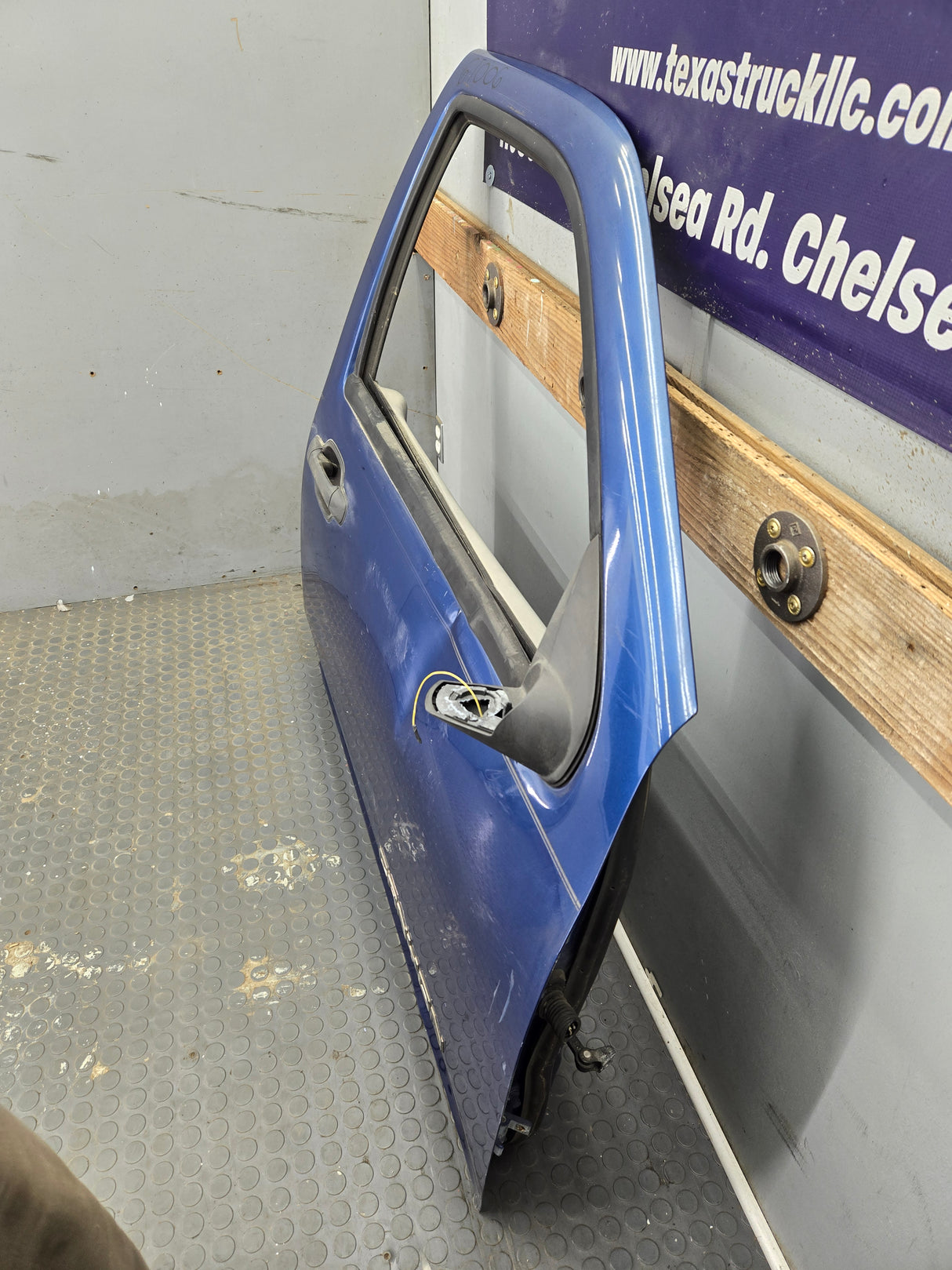 2004-2012 Chevrolet Colorado / GMC Canyon Passenger Side Crew Cab Door RH