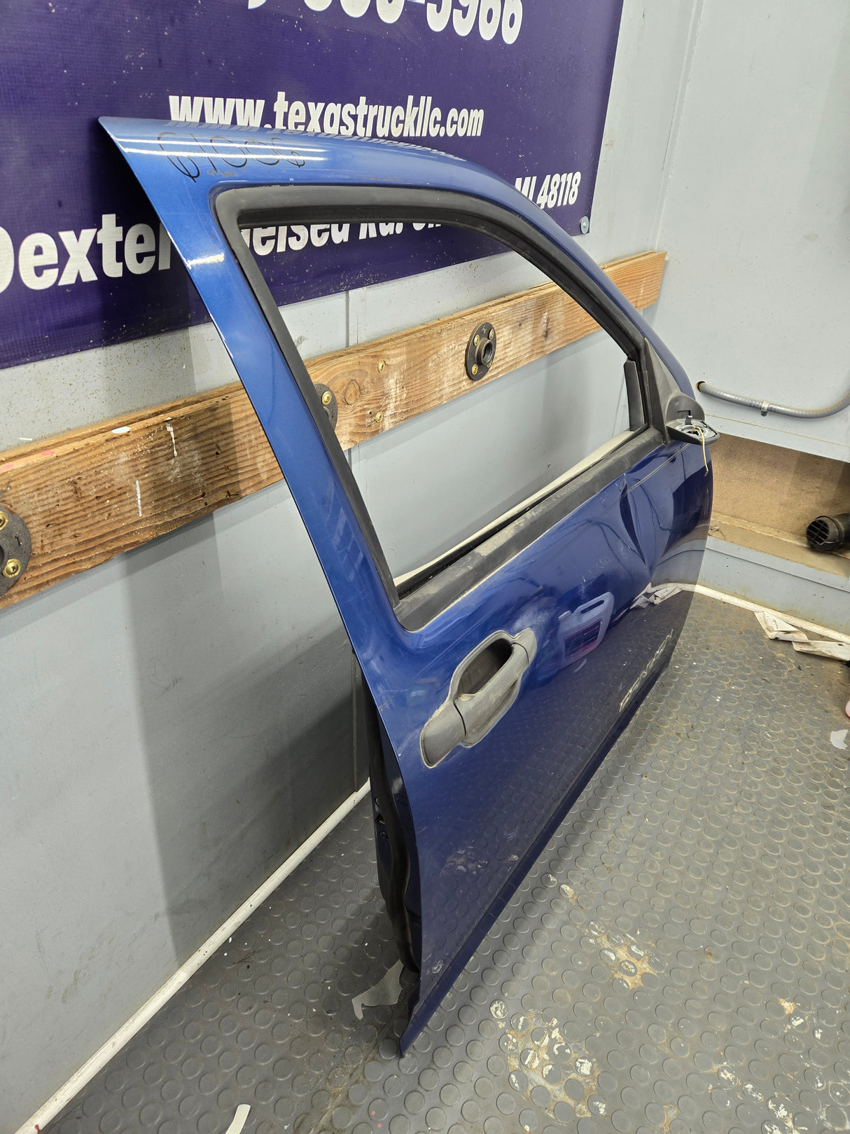 2004-2012 Chevrolet Colorado / GMC Canyon Passenger Side Crew Cab Door RH