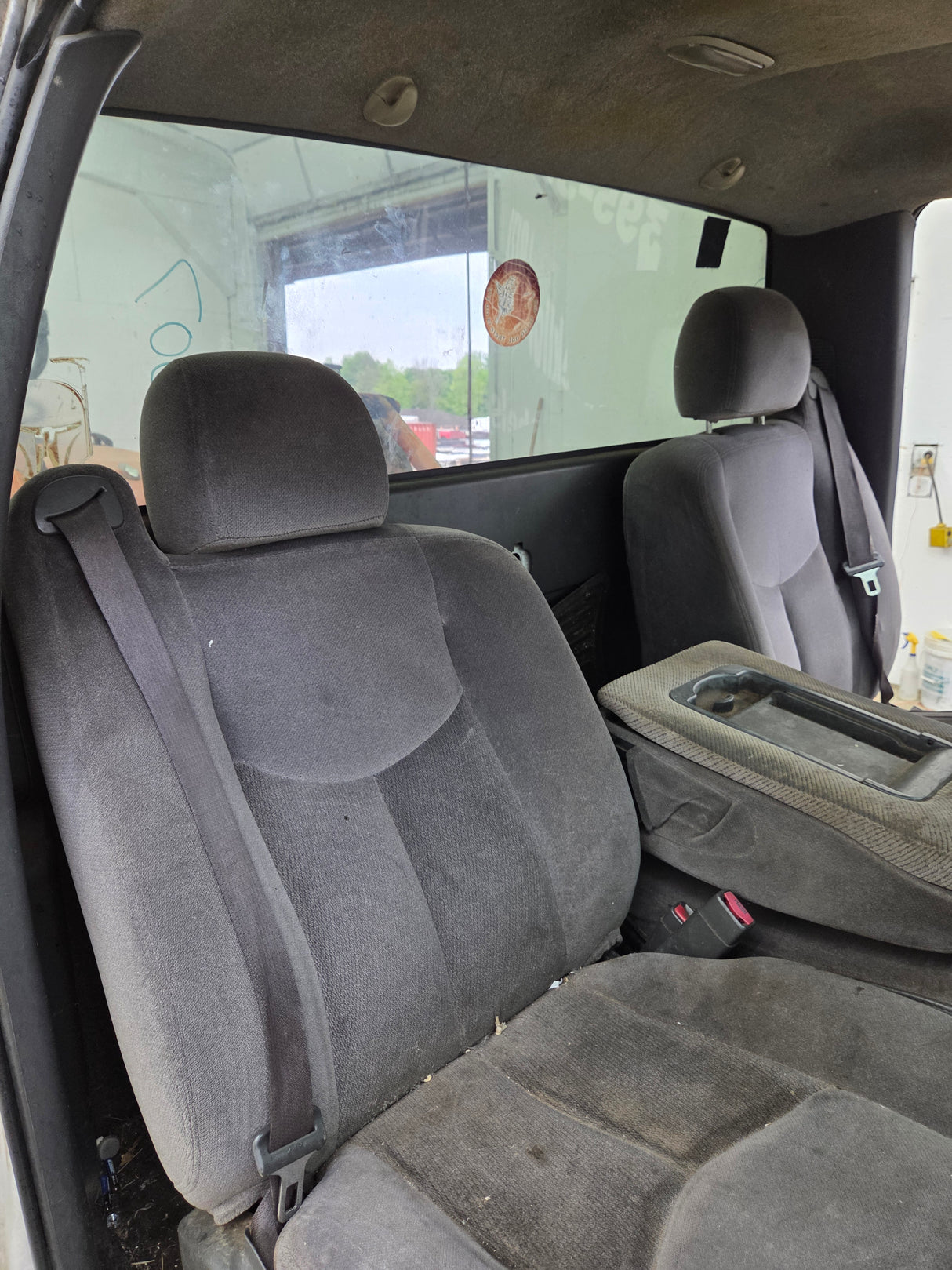 1999-2007 Chevrolet Silverado / GMC Sierra 1500 2500 HD 3500HD Regular Cab Body - Summit white