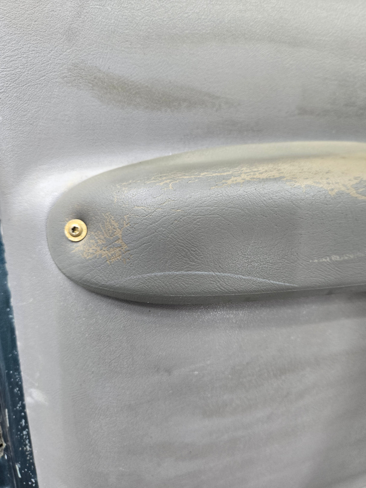 1988-2000 Chevrolet Silverado Suburban GMC Sierra LH Front Driver Side Door