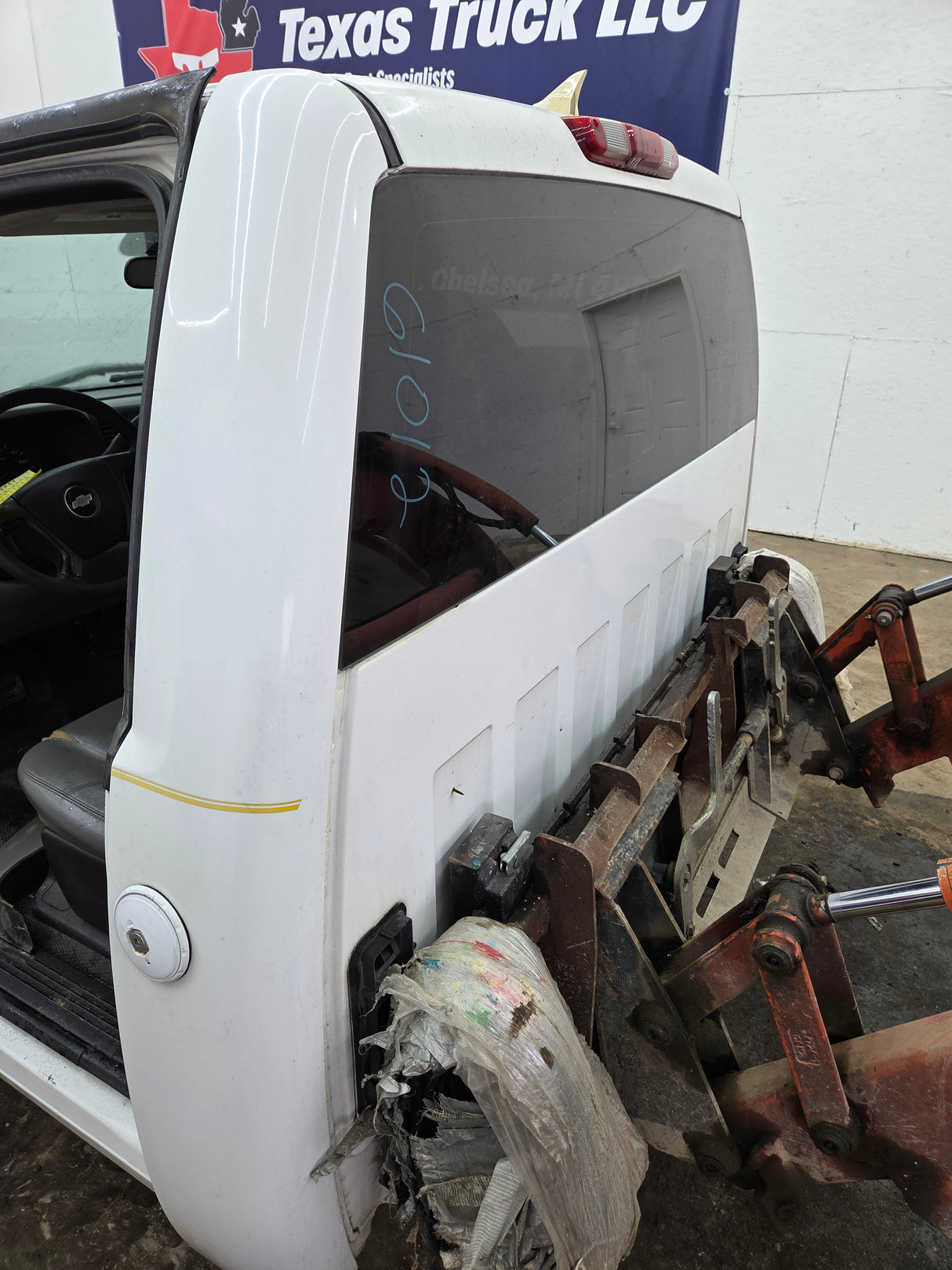 2007-2013 Chevrolet Silverado / GMC Sierra 1500 2500 3500 HD Regular Cab