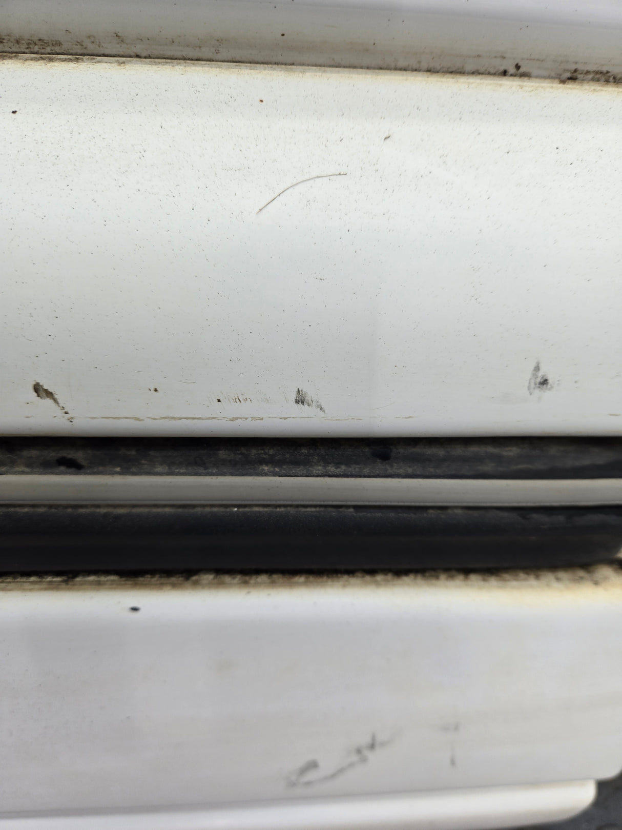 1999-2007 Chevrolet Silverado / GMC Sierra 1500 2500 3500 HD Rear Driver side LH Crew Cab rear door