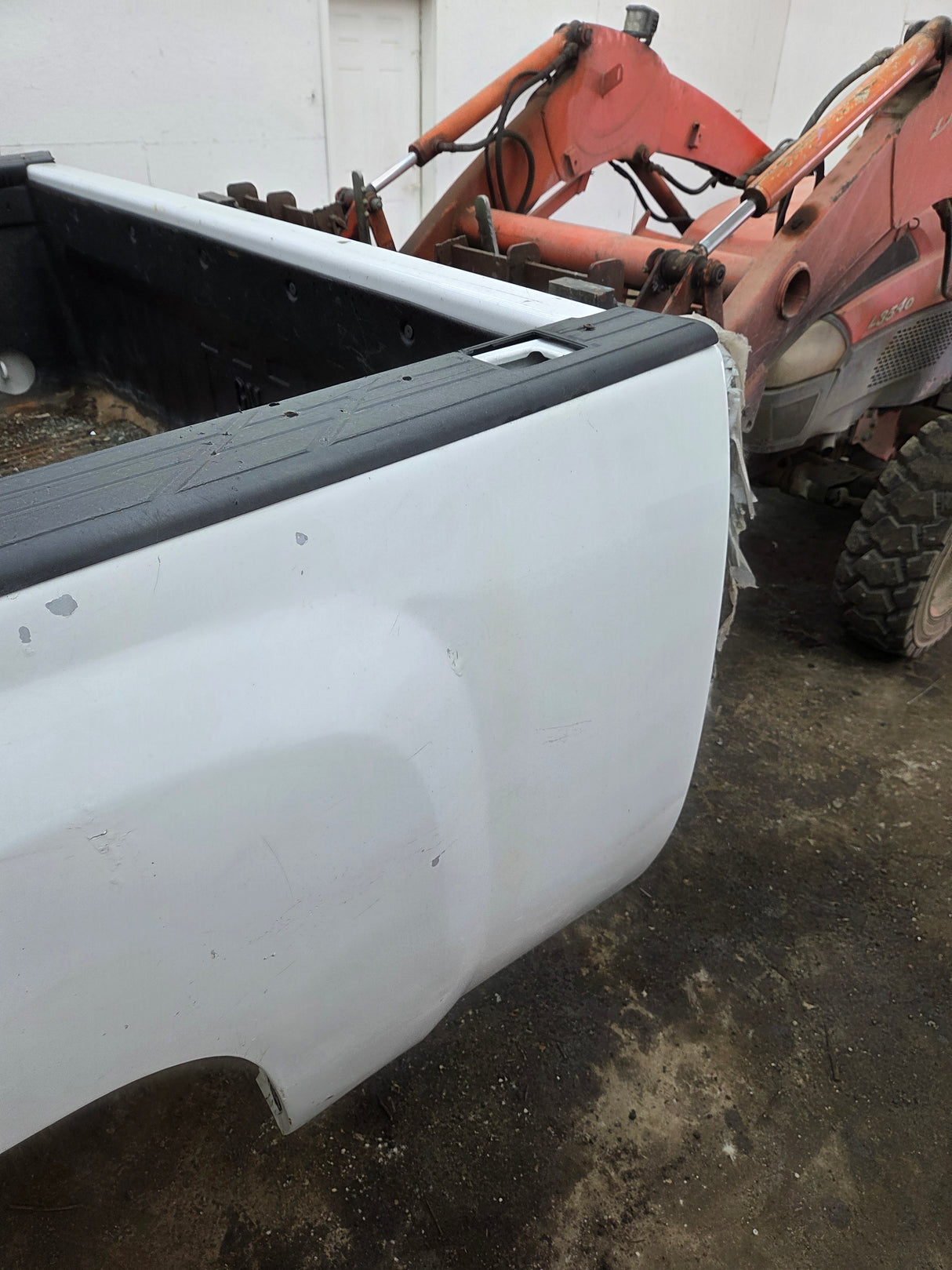 2007-2013 Chevrolet Silverado 1500 2500 3500 HD 6' 6" Short Truck Bed
