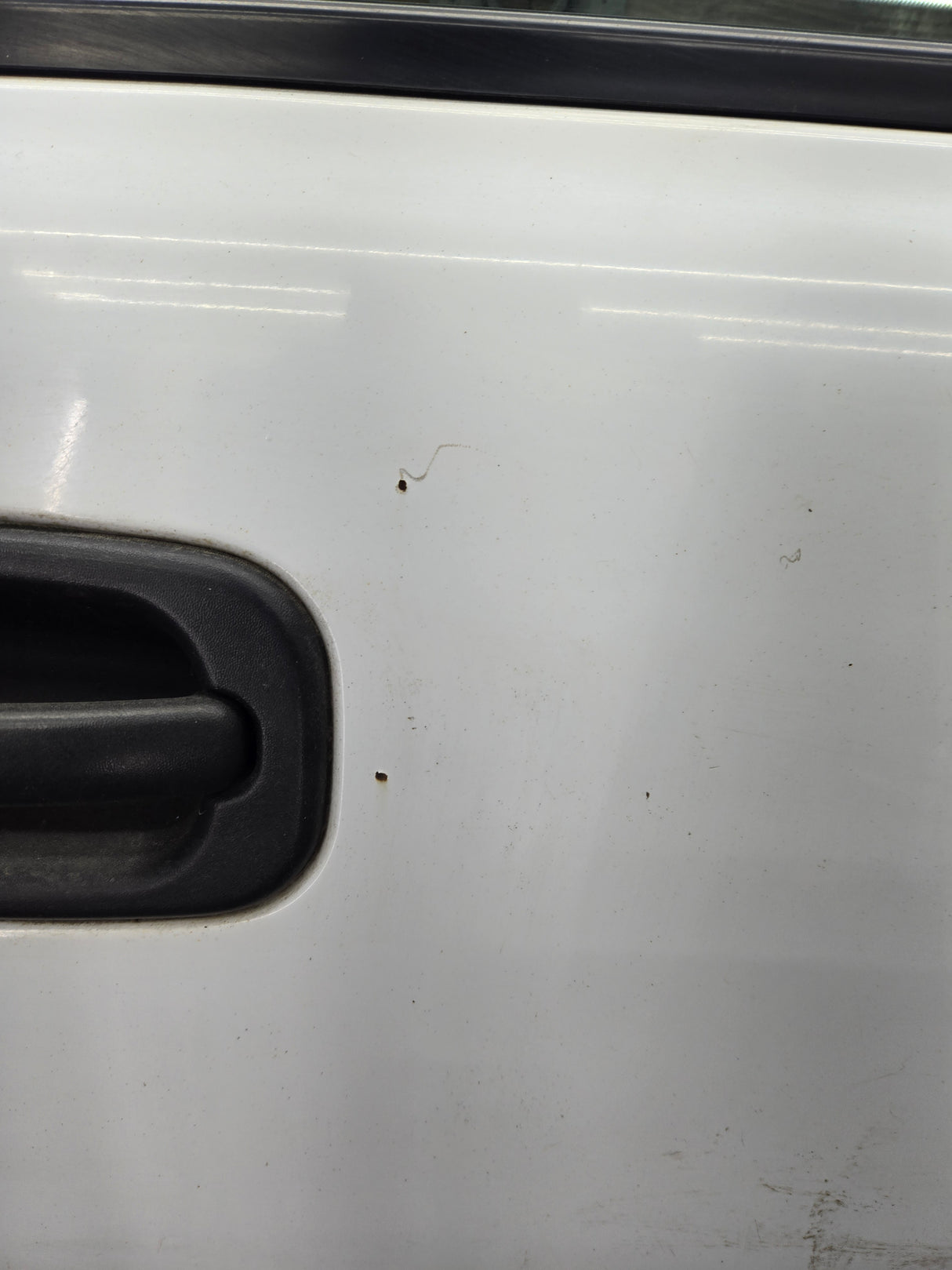 1999-2006 Chevrolet Silverado / GMC Sierra 1500 2500 3500 HD Front Passenger side Door RH