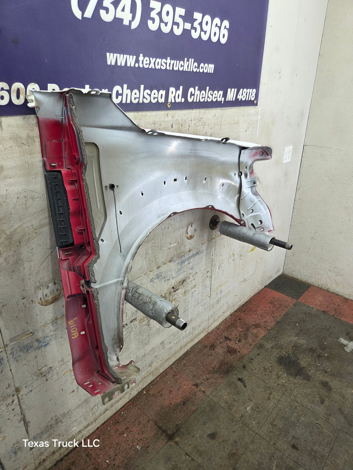 2017-2019 Ford Super Duty F450 F550 LH Driver Fender