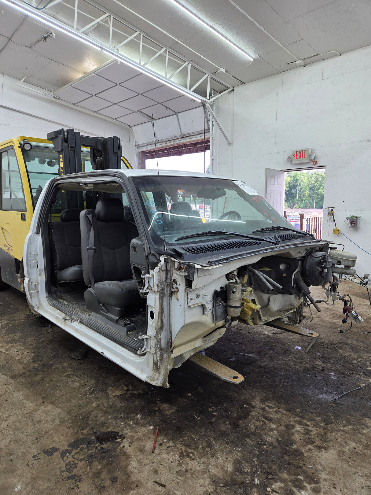 1999-2007 Chevrolet Silverado / GMC Sierra 1500 2500 HD 3500HD Extended Cab Body - Summit White (Copy)