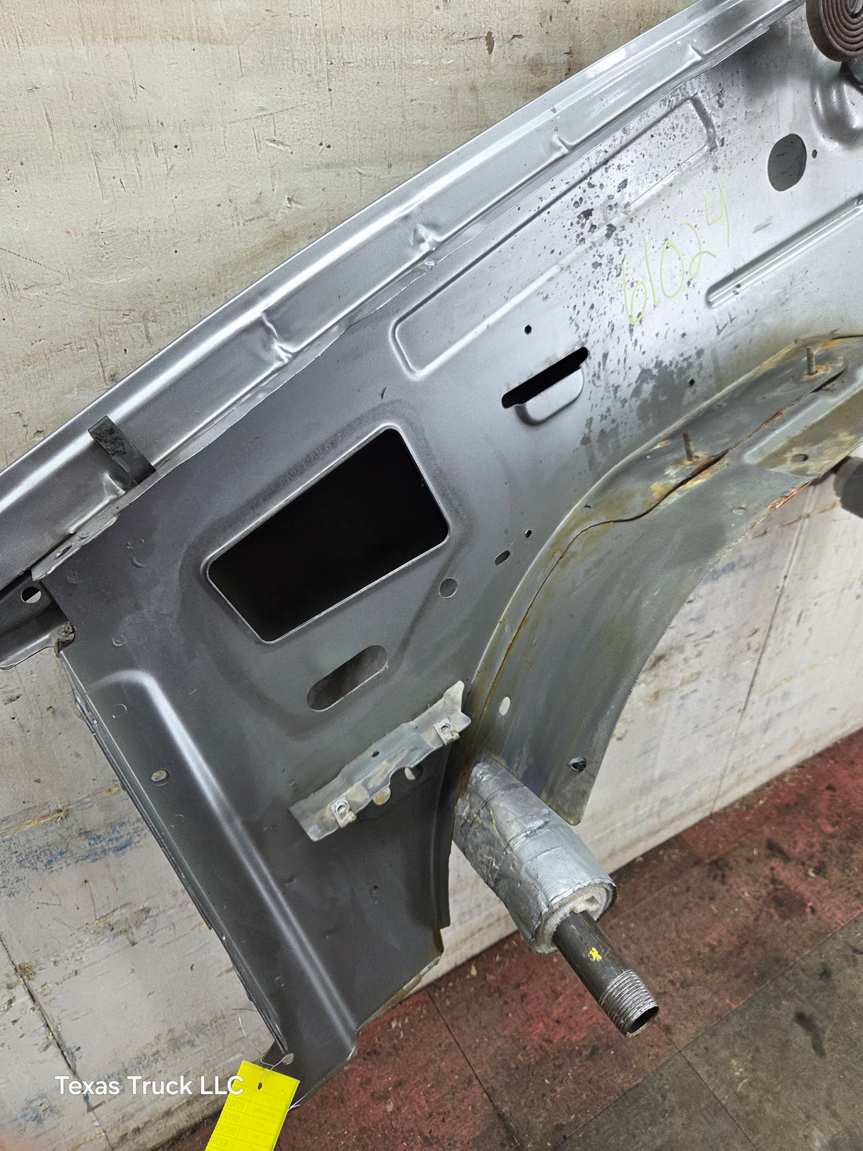 2007-2013 Chevrolet Silverado Passenger Side Front RH Fender 1500 2500 3500 HD