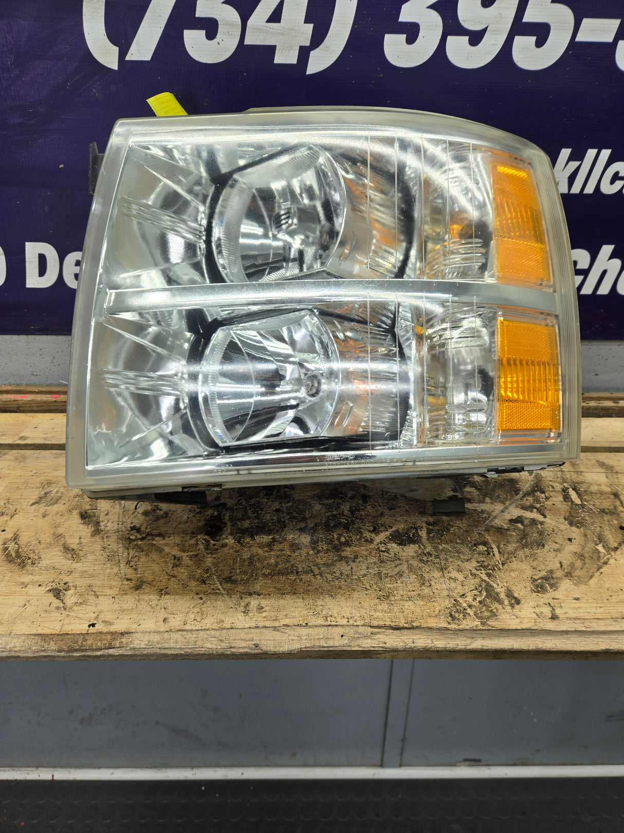 2007-2013 Chevrolet Silverado 1500 2500 3500 LH Driver Side Halogen Headlight