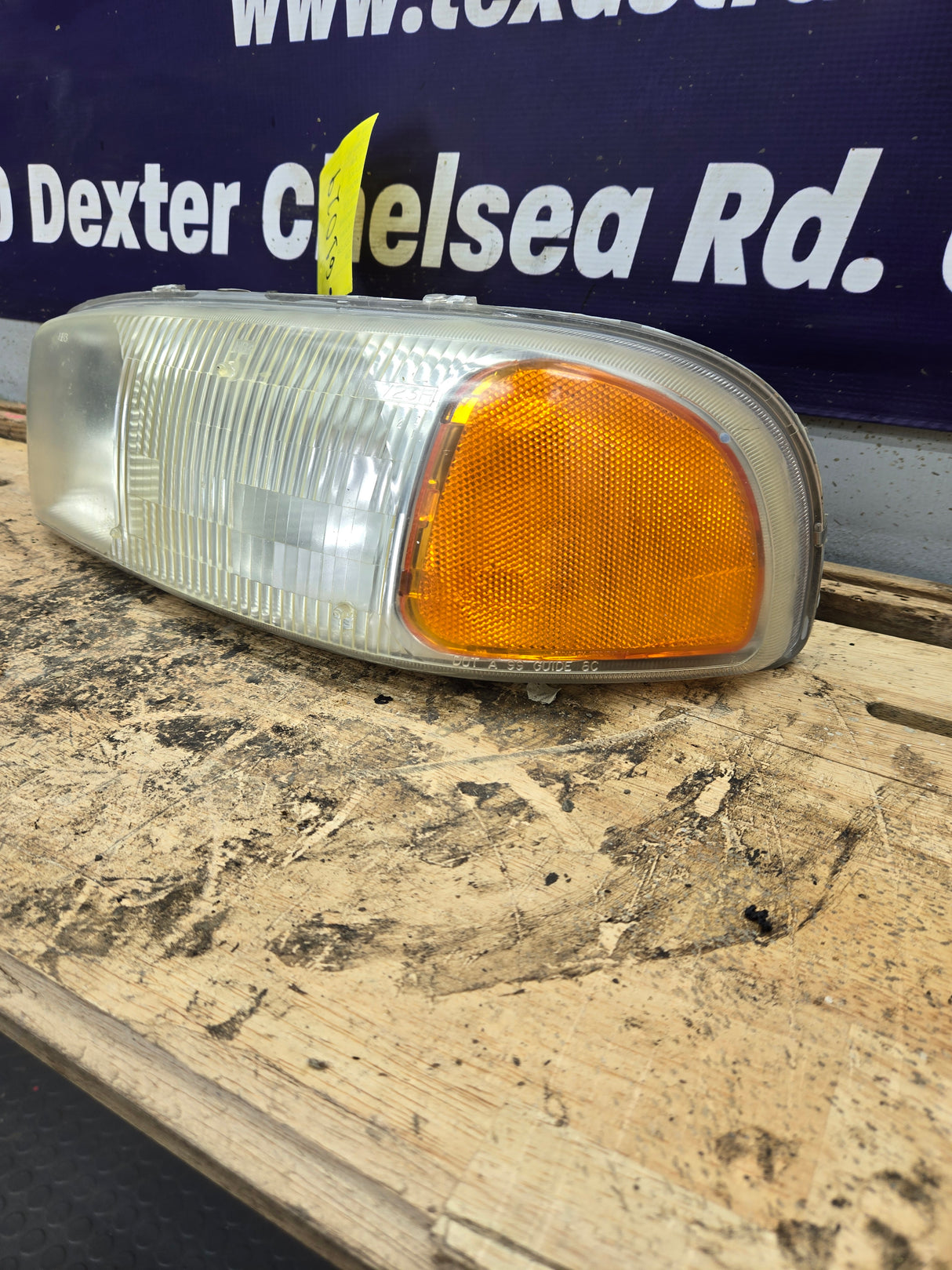 1999-2007 GMC Sierra Yukon 1500 2500 3500 LH Driver Side Headlight 16524543