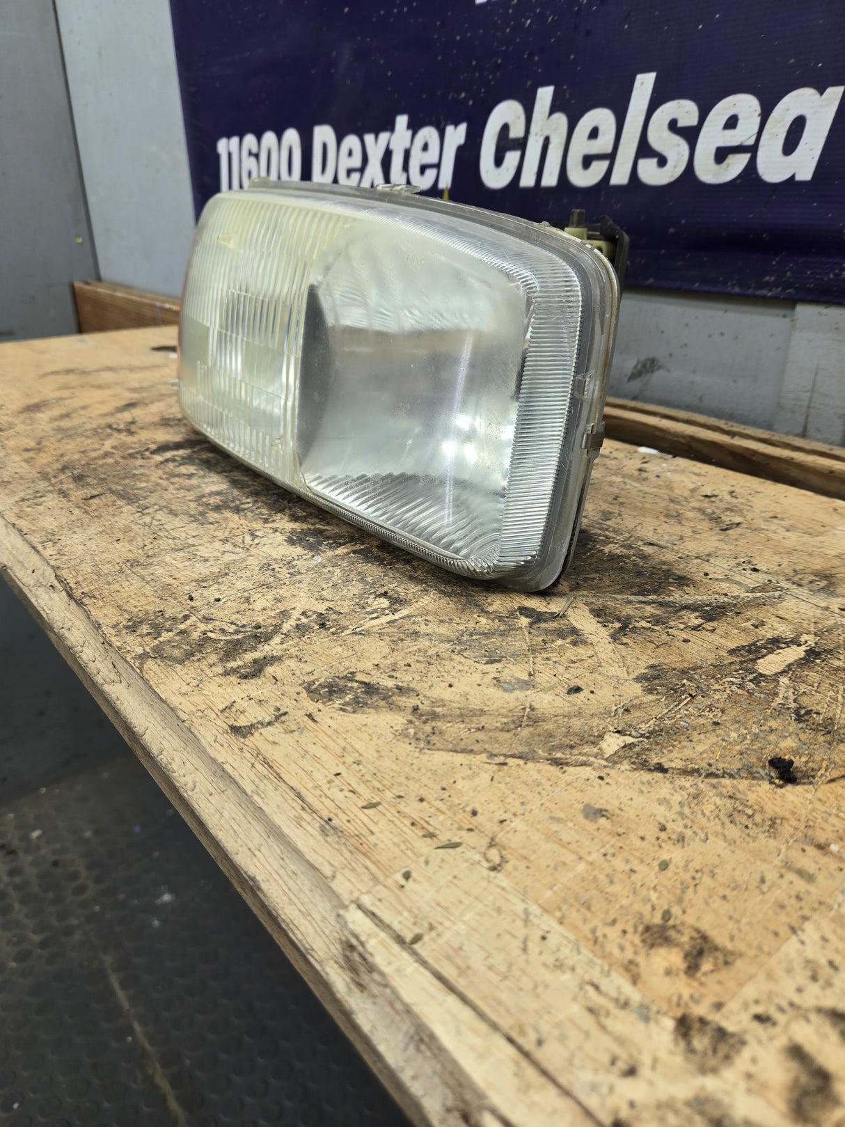 1999-2007 GMC Sierra Yukon 1500 2500 3500 RH Passenger Side Headlight Assembly 16524544