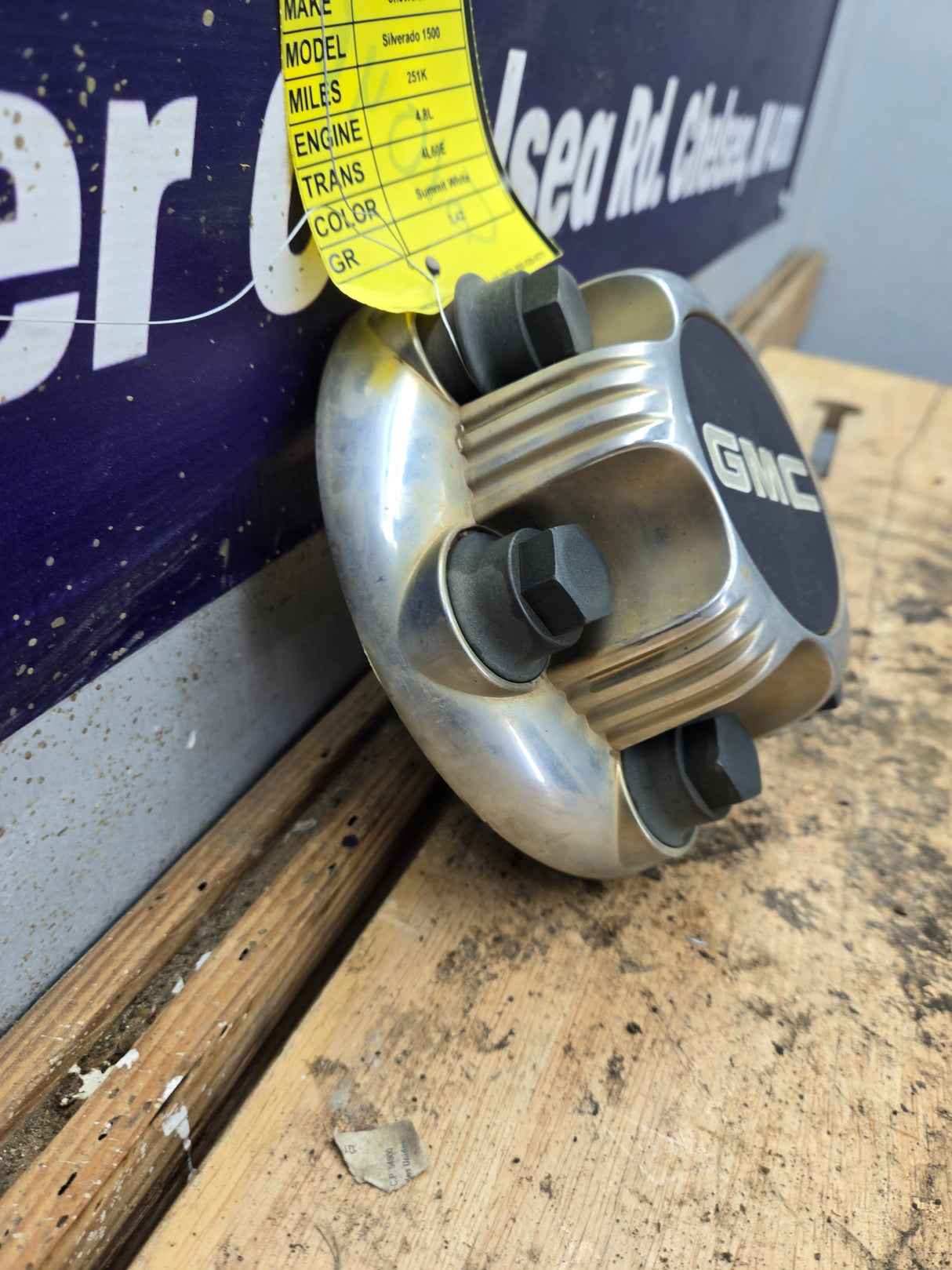 1999-2006 GMC Center Cap Hub Cap 15039488
