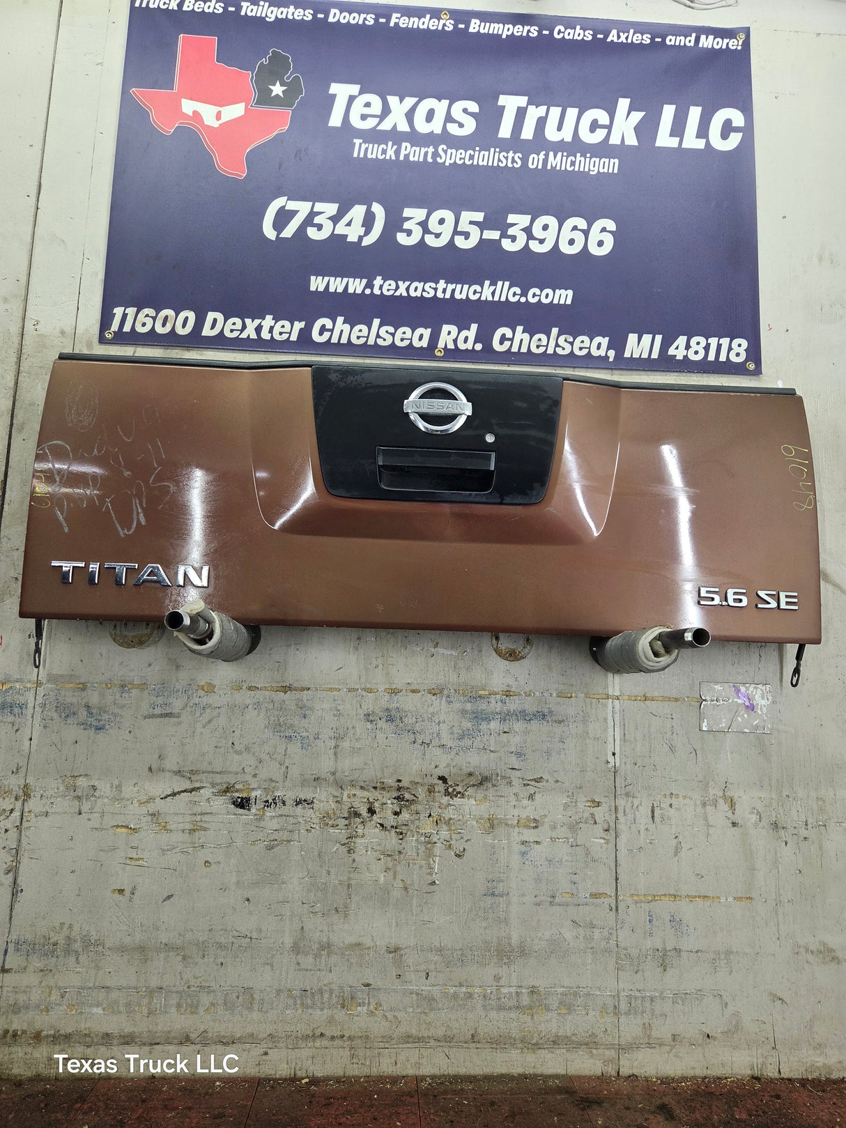 2004-2012 Nissan Titan Tailgate