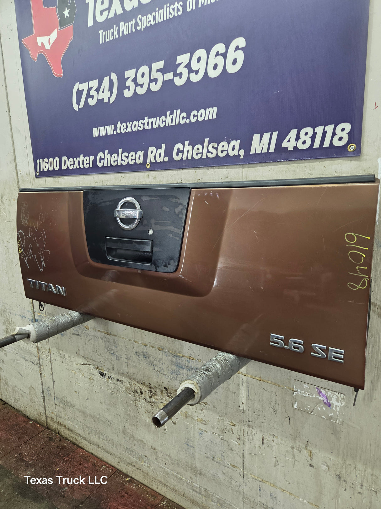 2004-2012 Nissan Titan Tailgate