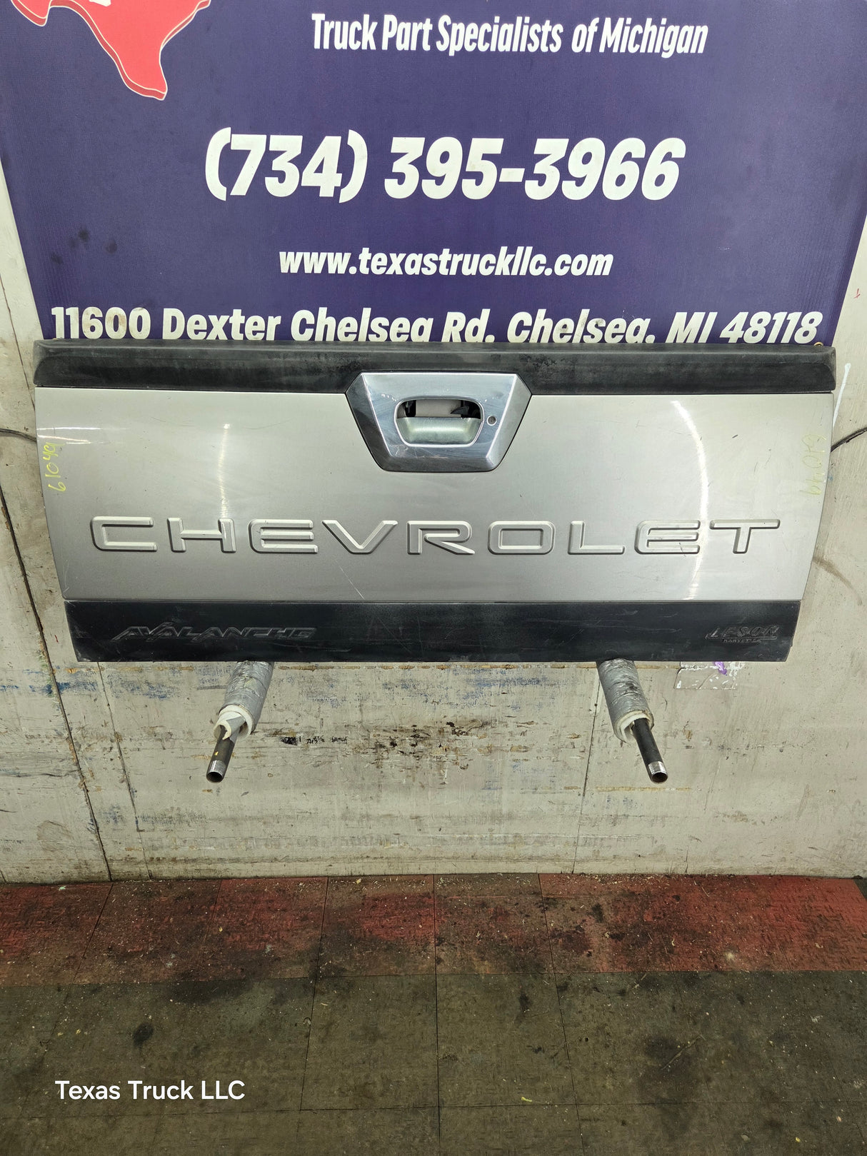 2002-2006 Chevrolet Avalanche 1500 2500 Tailgate
