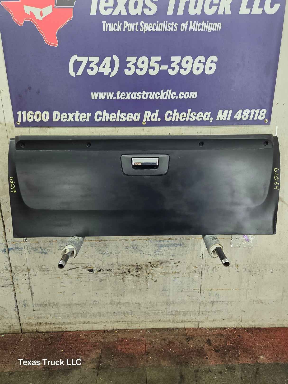 2007-2013 Chevrolet Silverado / GMC Sierra 1500 2500 3500 HD Tailgate