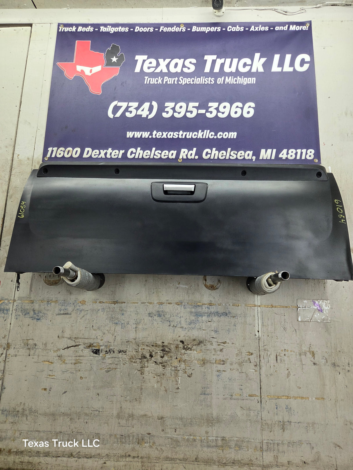 2007-2013 Chevrolet Silverado / GMC Sierra 1500 2500 3500 HD Tailgate