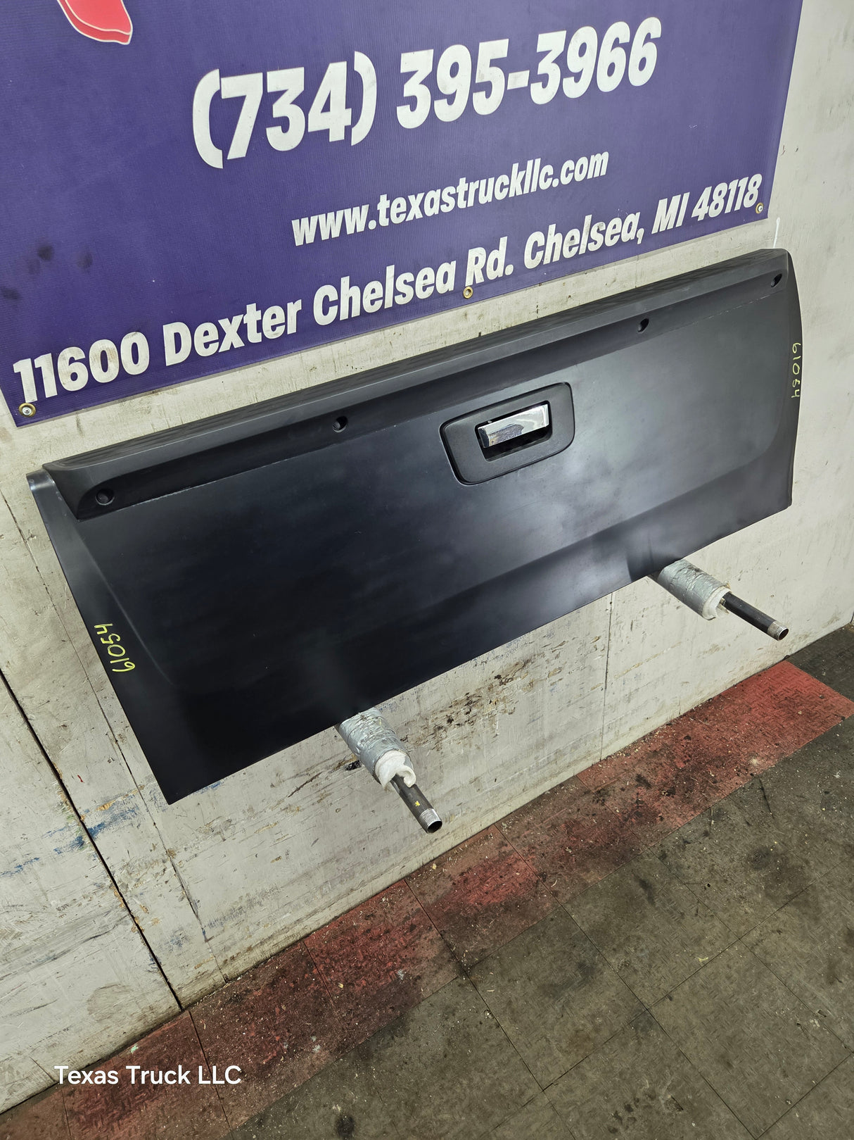 2007-2013 Chevrolet Silverado / GMC Sierra 1500 2500 3500 HD Tailgate