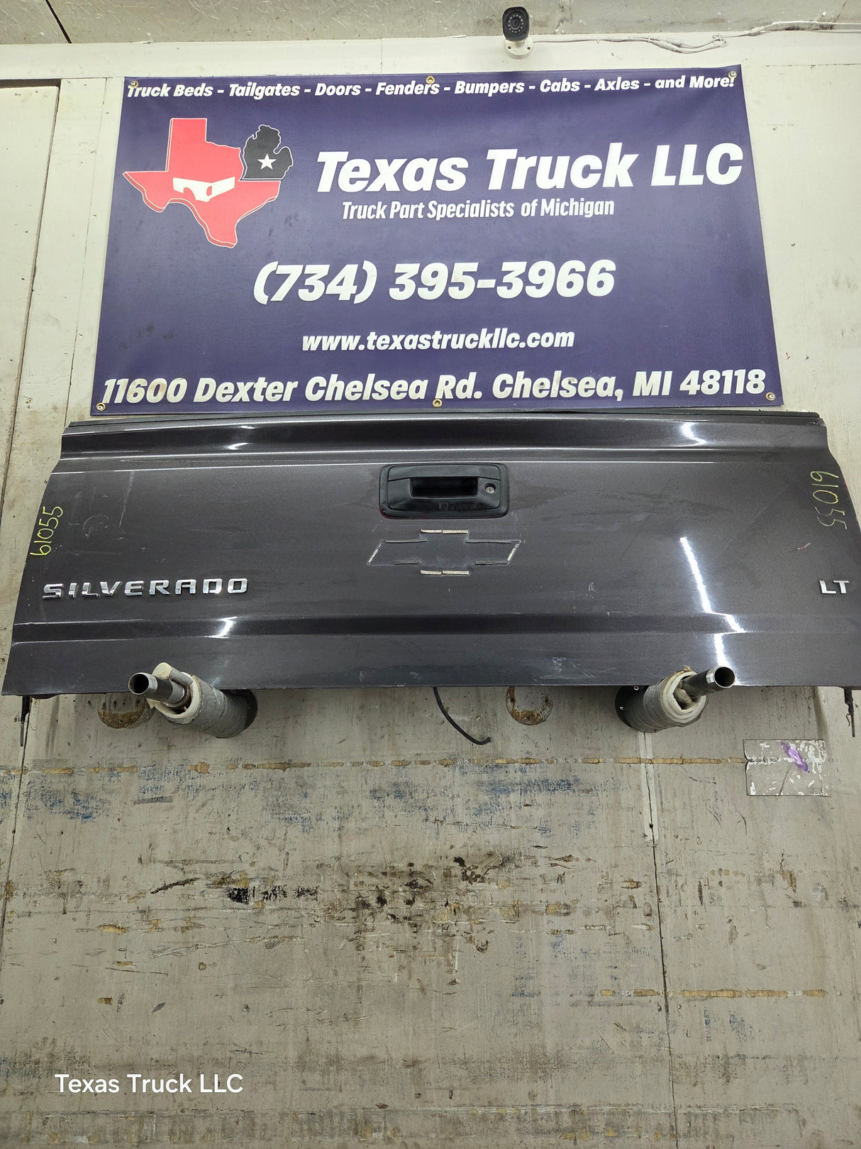 2014-2019 Chevrolet Silverado / GMC Sierra 1500 2500 3500 HD Tailgate