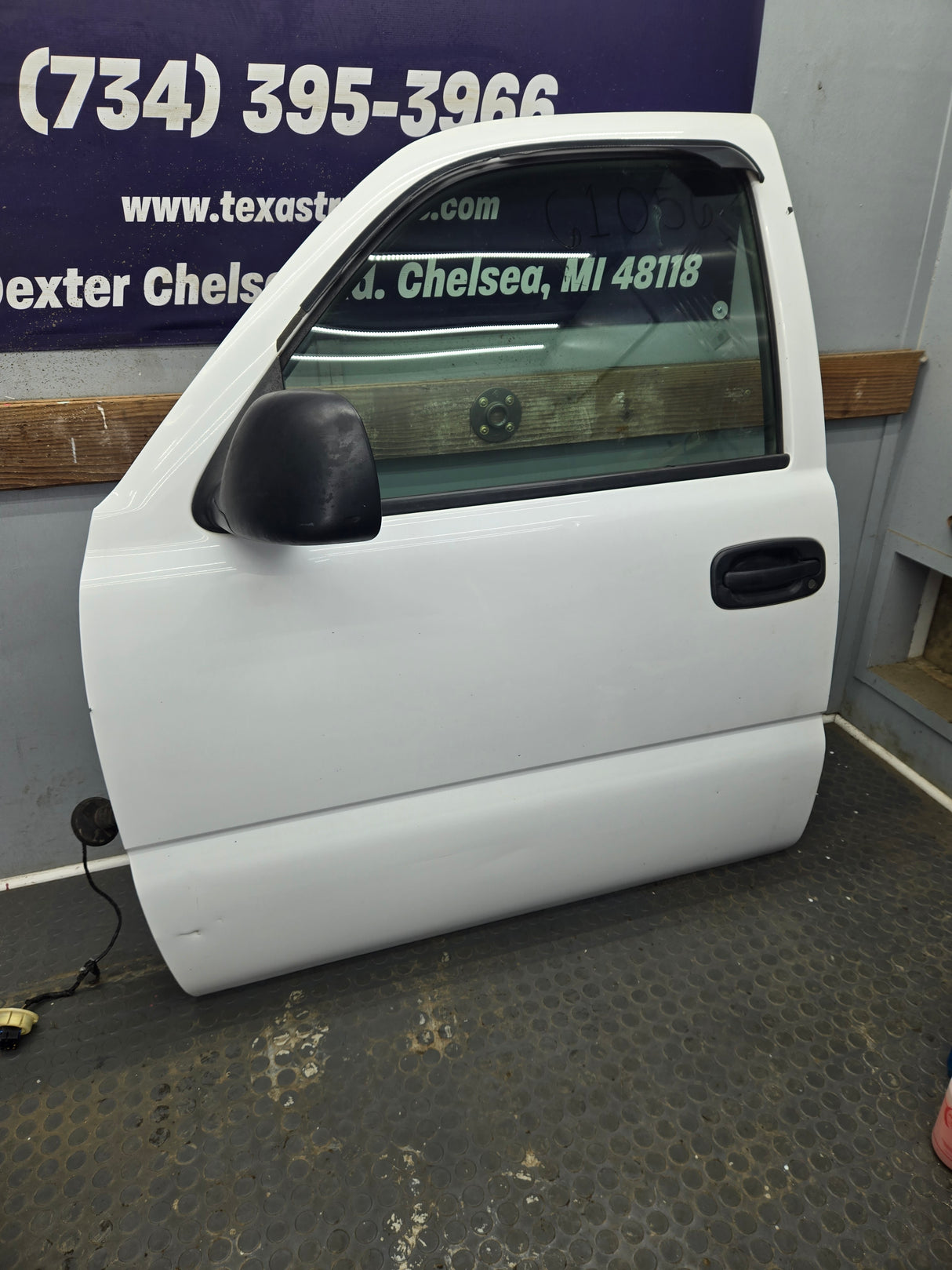 1999-2006 Chevrolet Silverado / GMC Sierra 1500 2500 3500 HD Driver Side Front Door LH - Grey