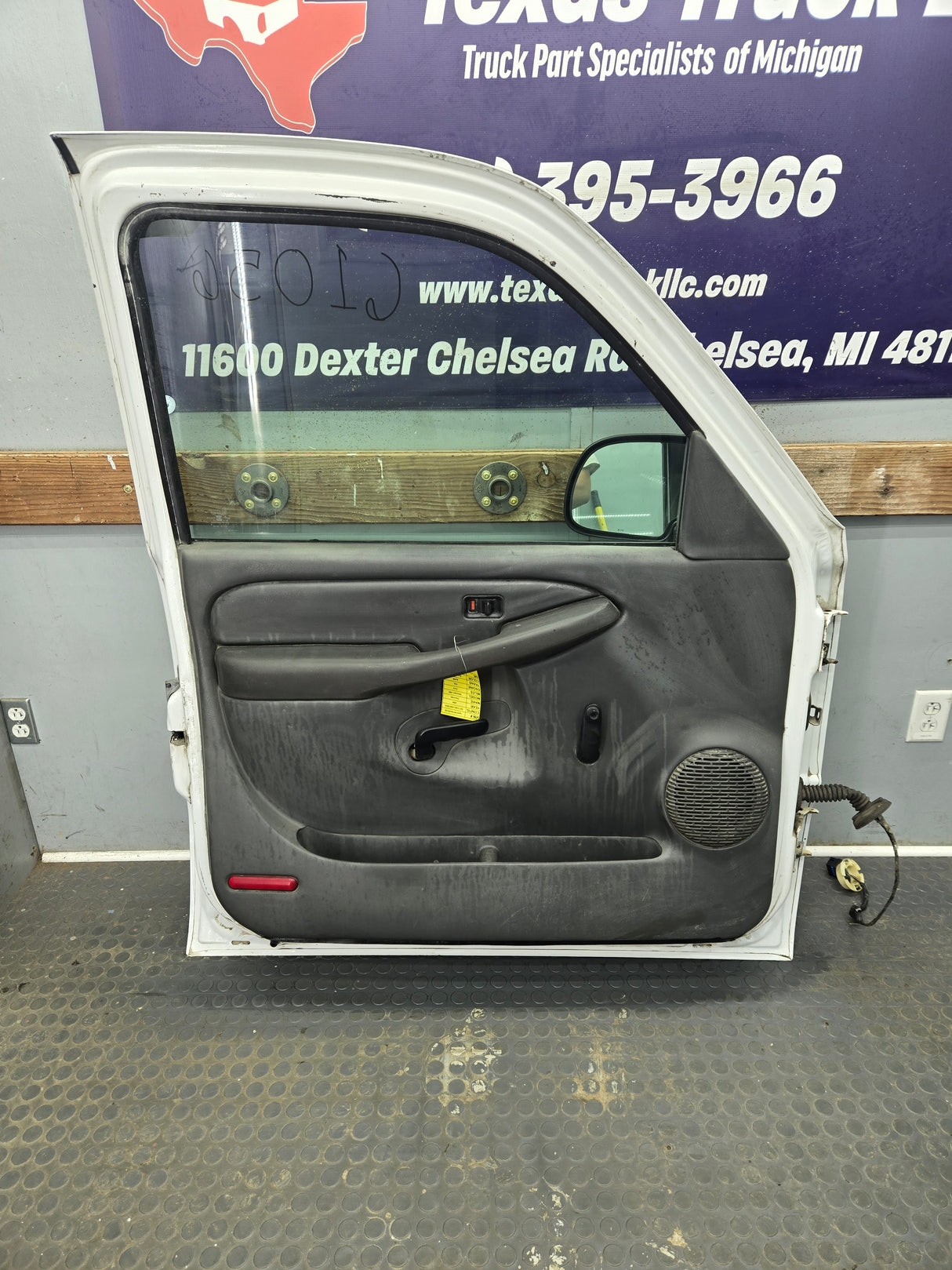 1999-2006 Chevrolet Silverado / GMC Sierra 1500 2500 3500 HD Driver Side Front Door LH - Grey