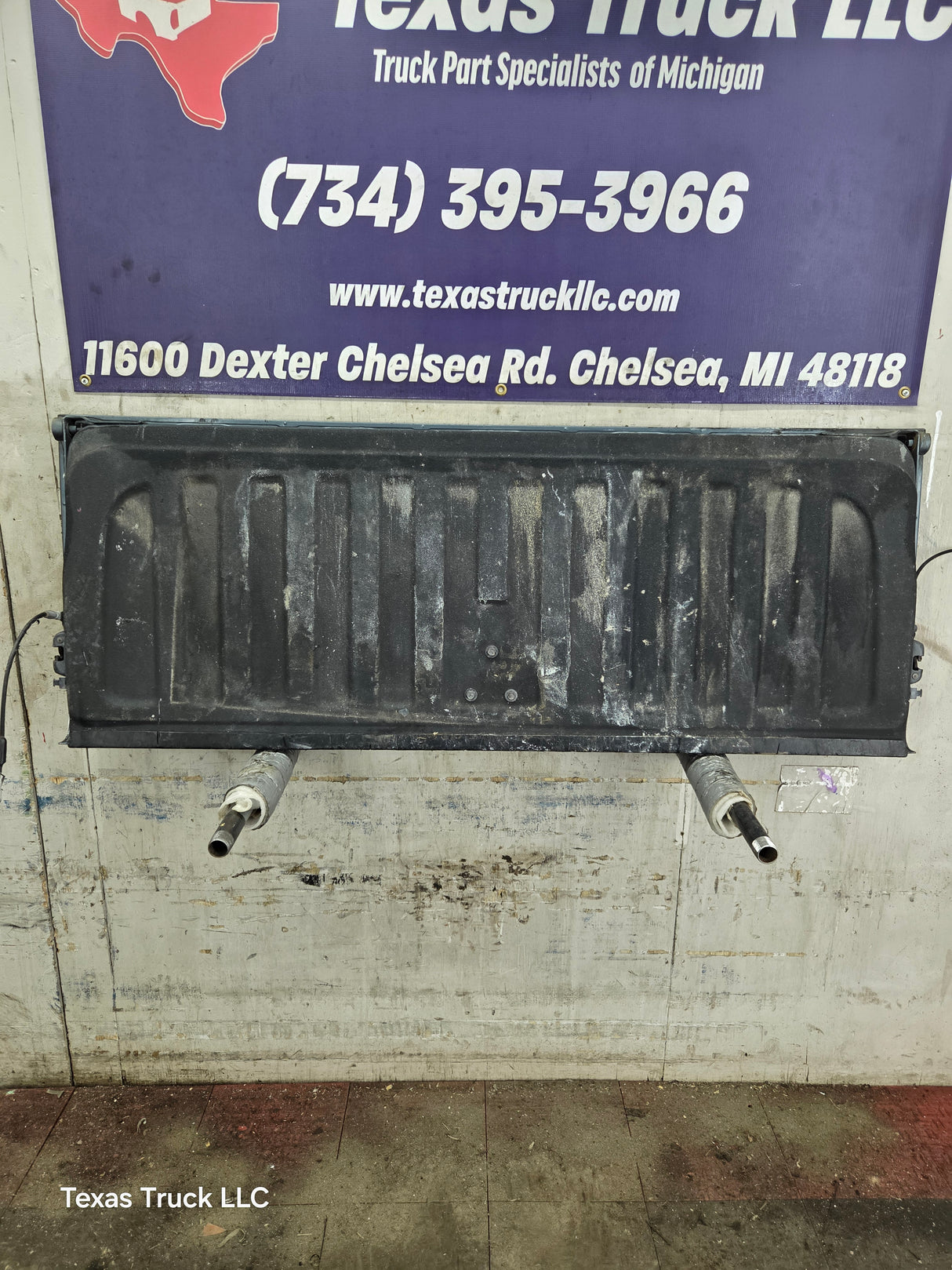 2007-2013 Chevrolet Silverado / GMC Sierra 1500 2500 3500 HD Tailgate