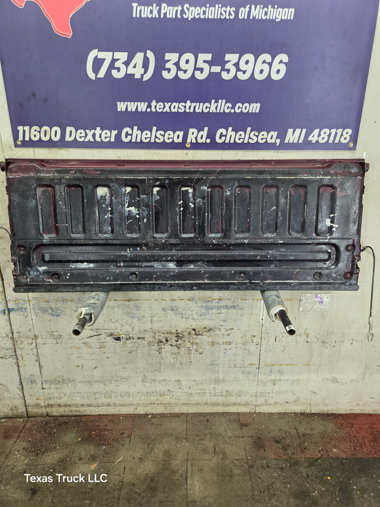 1997-2003 F150 / 1999-2007 Ford F250 F350 F450 F550 Super Duty Tailgate
