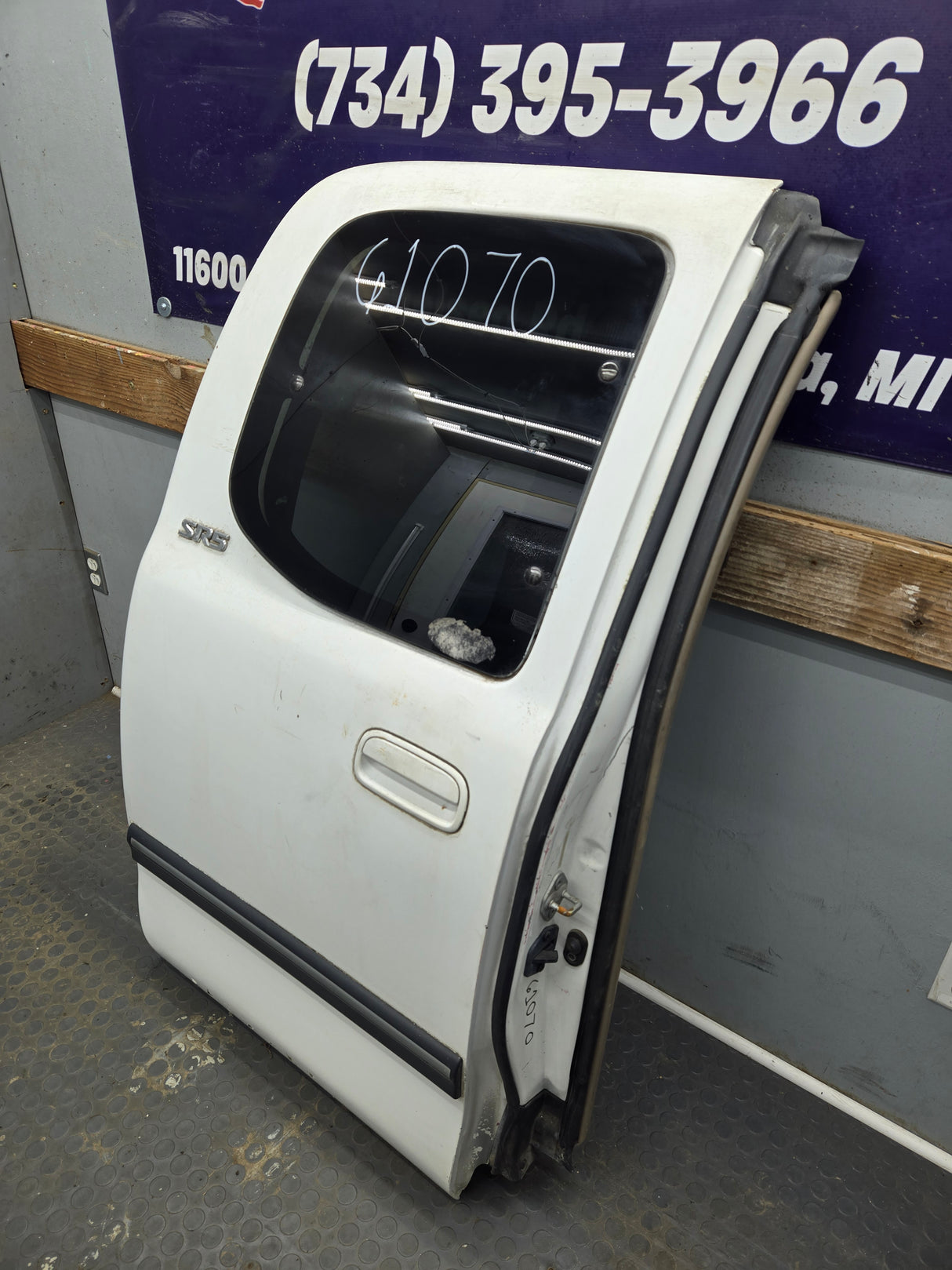 2000-2006 Toyota Tundra Extended Cab Passenger Side Rear Door Rear RH