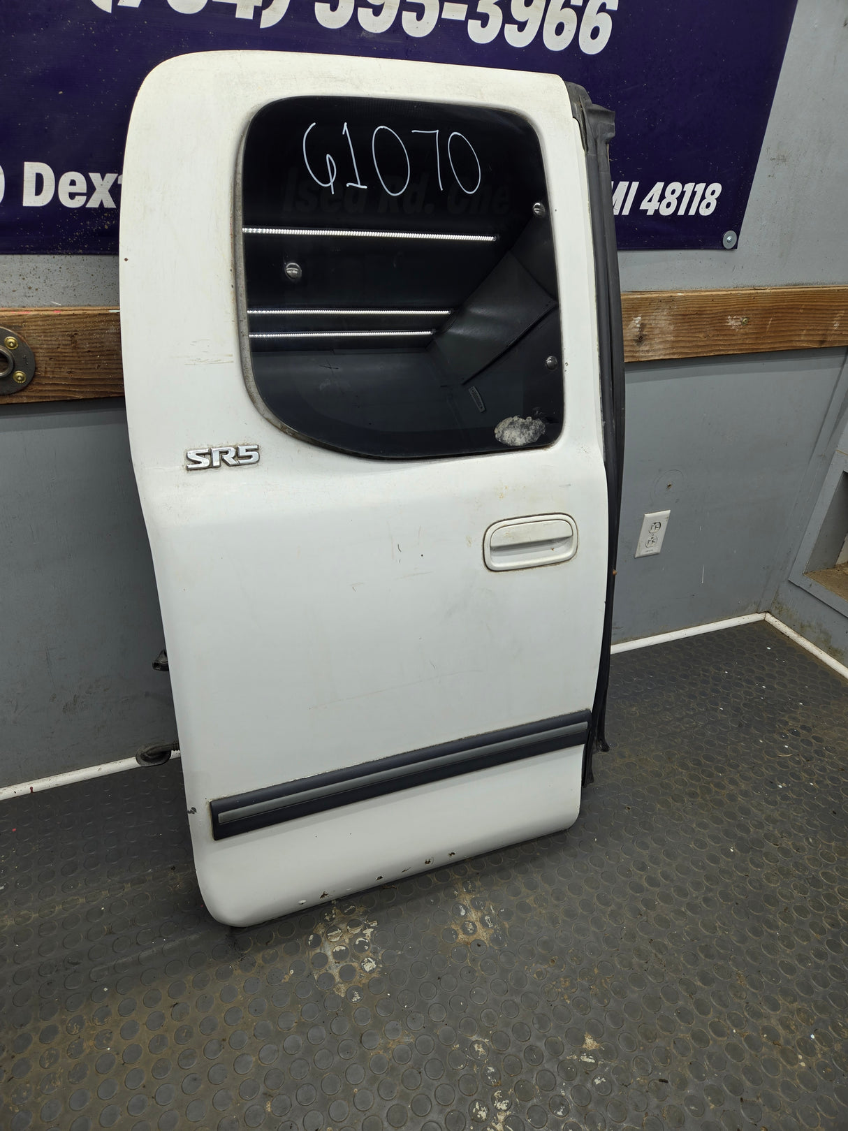 2000-2006 Toyota Tundra Extended Cab Passenger Side Rear Door Rear RH