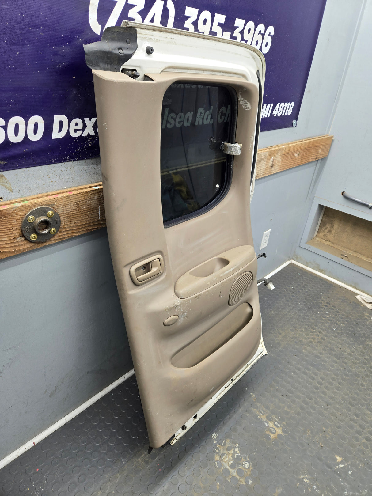 2000-2006 Toyota Tundra Extended Cab Passenger Side Rear Door Rear RH