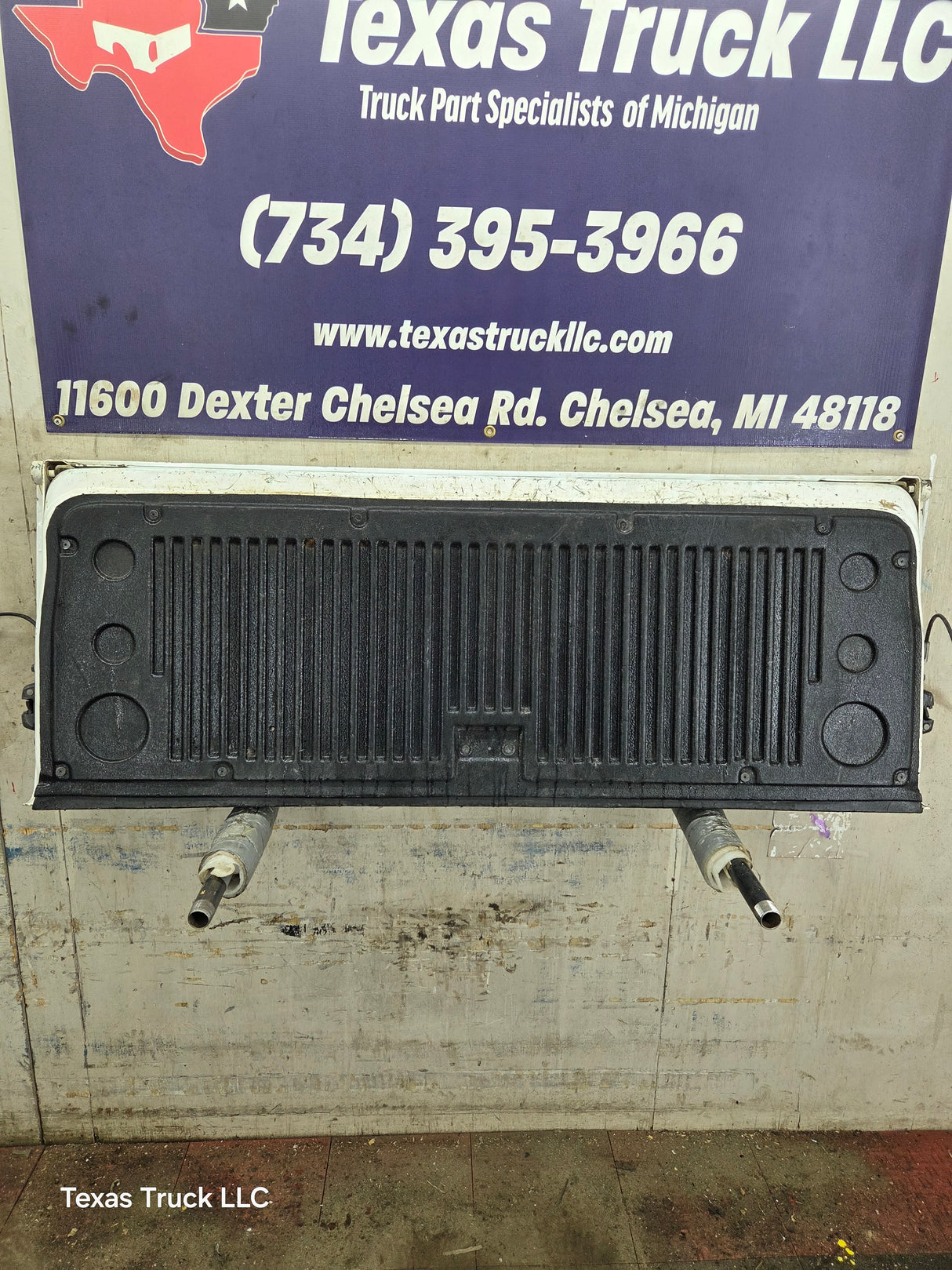 2007-2013 Chevrolet Silverado / GMC Sierra 1500 2500 3500 HD Tailgate