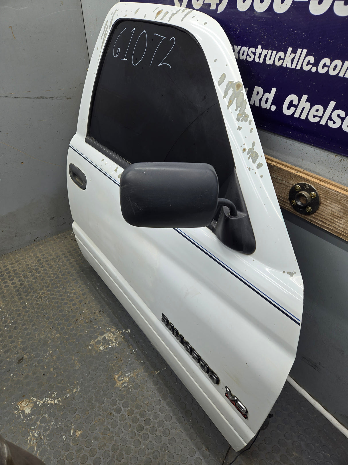 1994-2002 Dodge Ram 2nd Gen RH Passenger Side Front Door Regular Cab / 2 Door Ext Cab 1500 2500 3500 ROUND CORNER