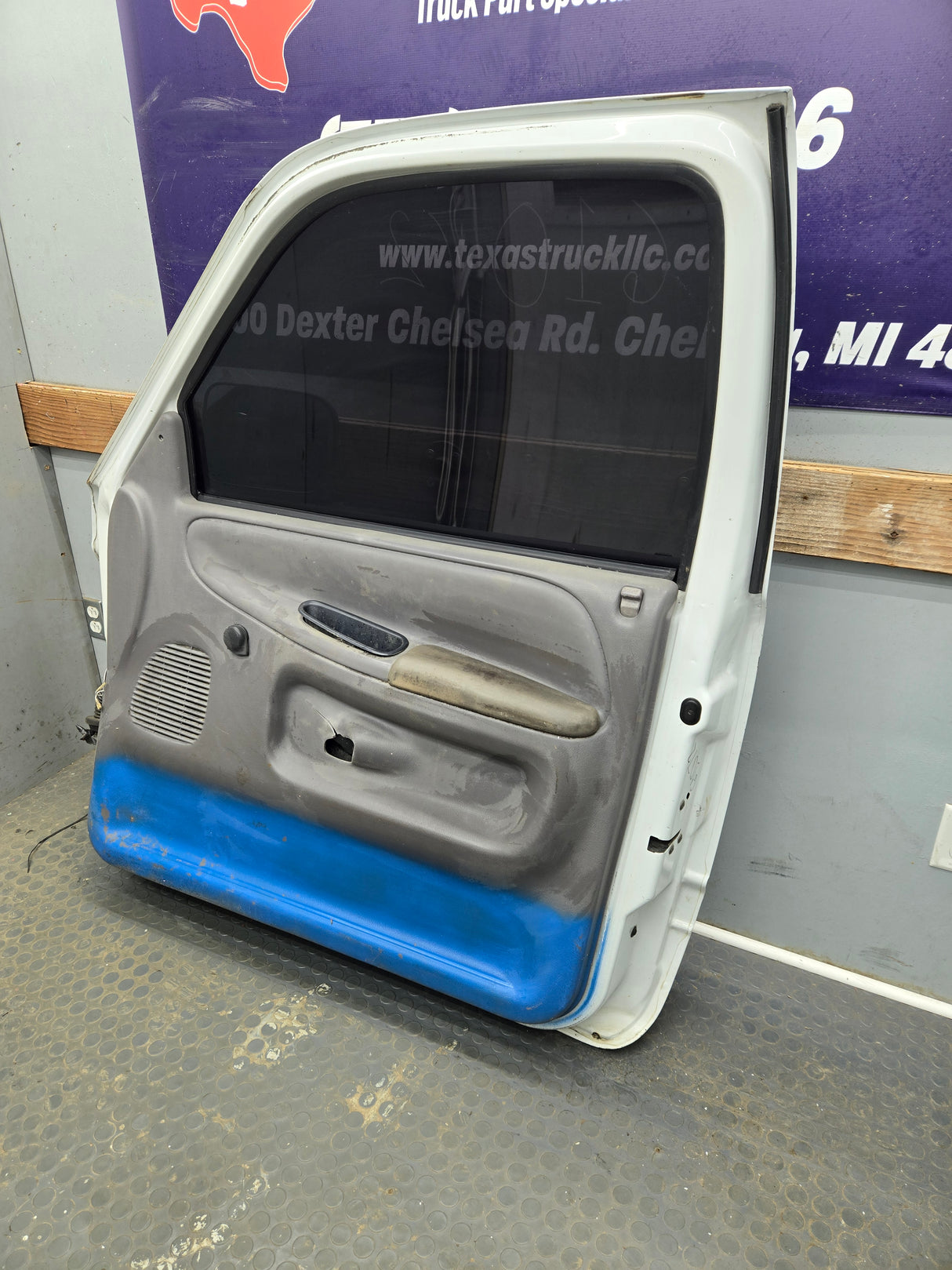 1994-2002 Dodge Ram 2nd Gen RH Passenger Side Front Door Regular Cab / 2 Door Ext Cab 1500 2500 3500 ROUND CORNER