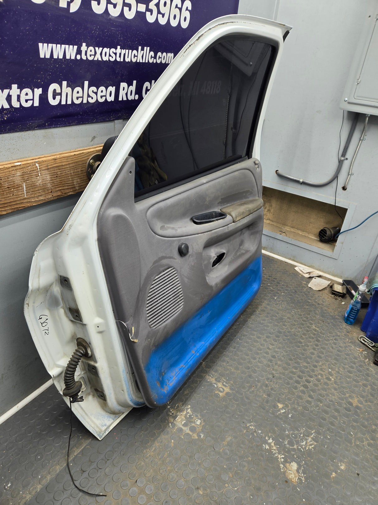 1994-2002 Dodge Ram 2nd Gen RH Passenger Side Front Door Regular Cab / 2 Door Ext Cab 1500 2500 3500 ROUND CORNER