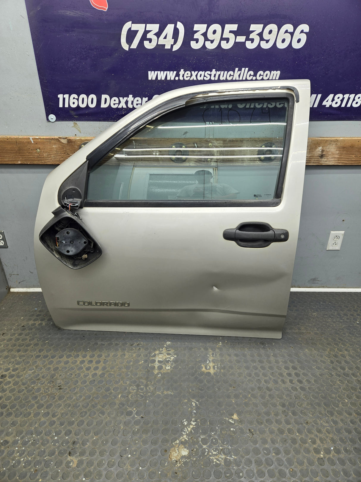 2004-2012 Chevrolet Colorado / GMC Canyon Driver Side Crew Cab Door LH