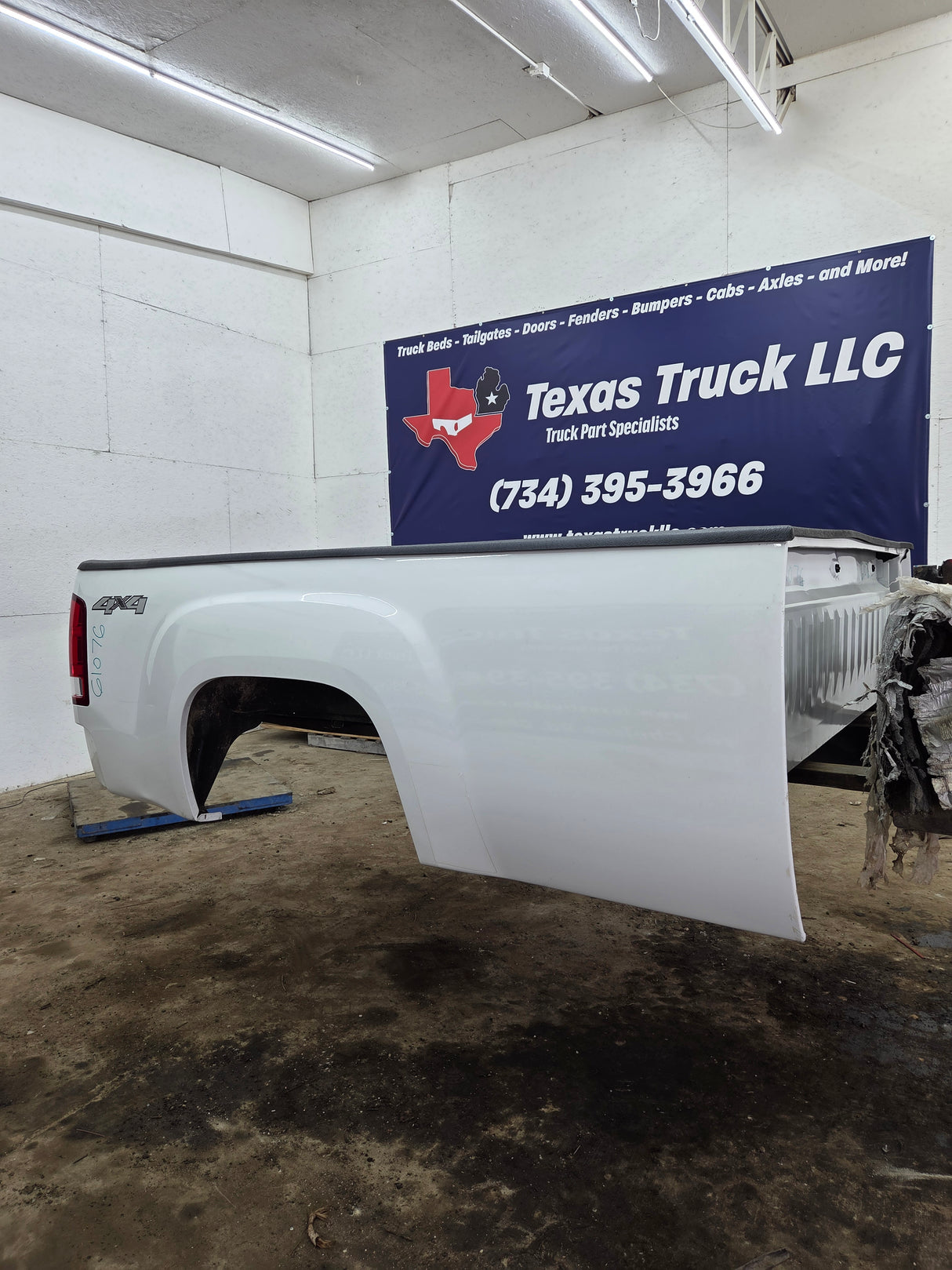 2007-2013 GMC Sierra 1500 2500 3500 HD 8' Long Truck Bed