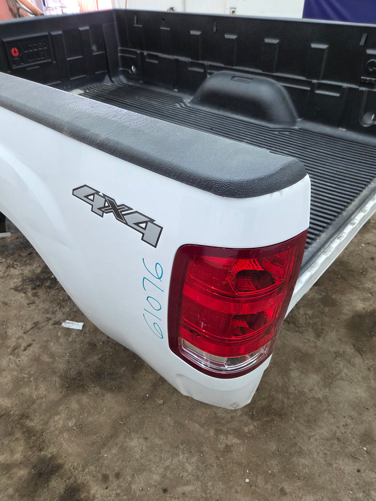 2007-2013 GMC Sierra 1500 2500 3500 HD 8' Long Truck Bed