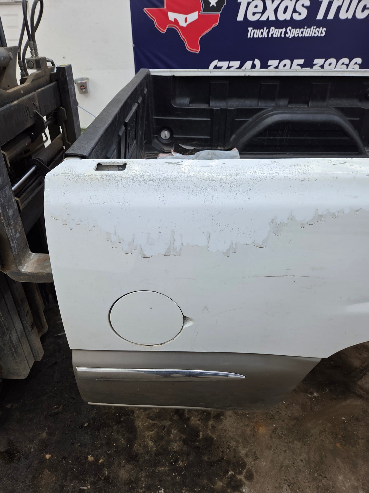 1999-2007 Chevrolet Silverado / GMC Sierra 1500 2500HD 3500HD 6' 6" Short Truck Bed
