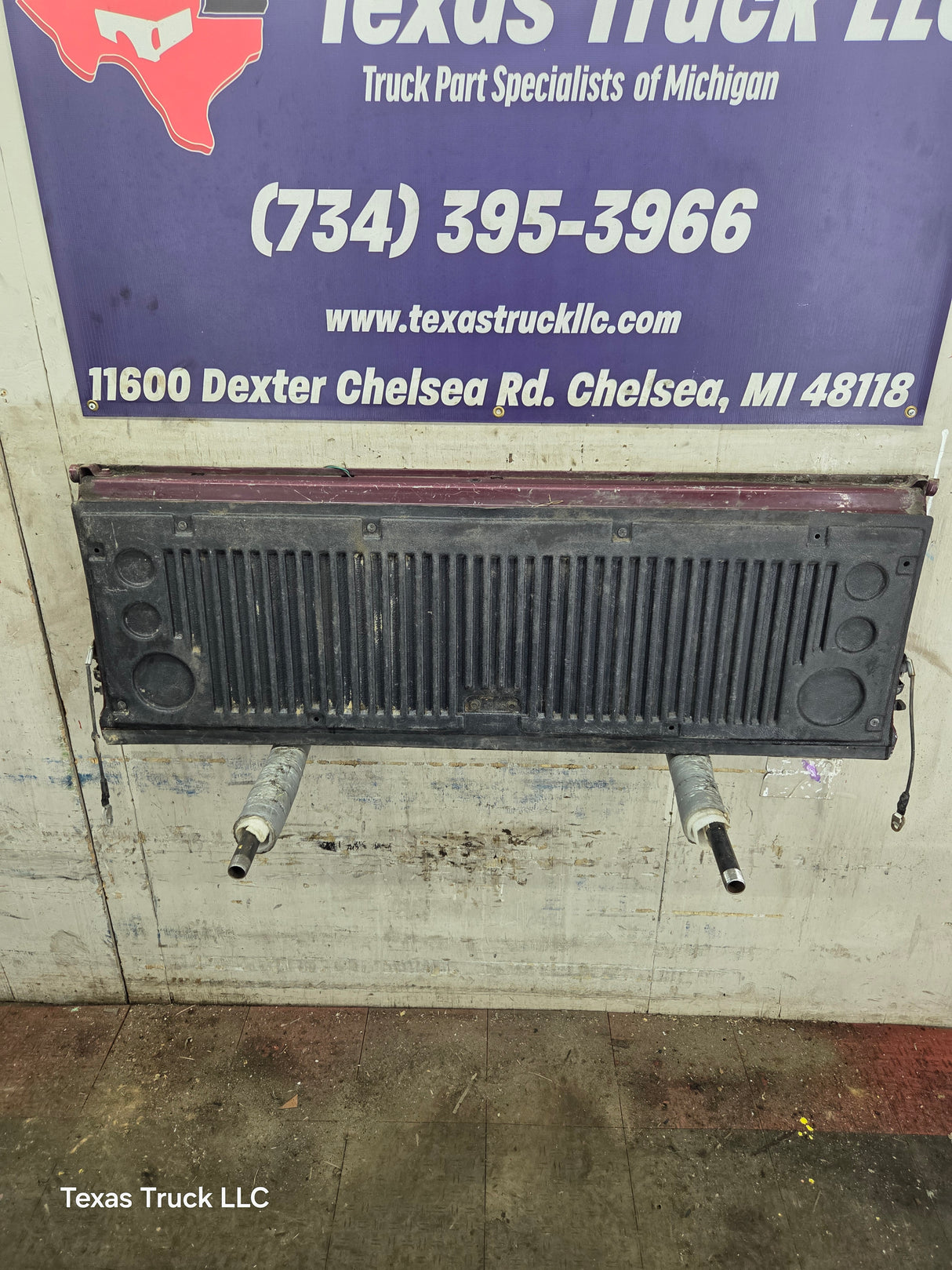 1999-2007 Chevrolet Silverado / GMC Sierra 1500 2500 3500 Tailgate