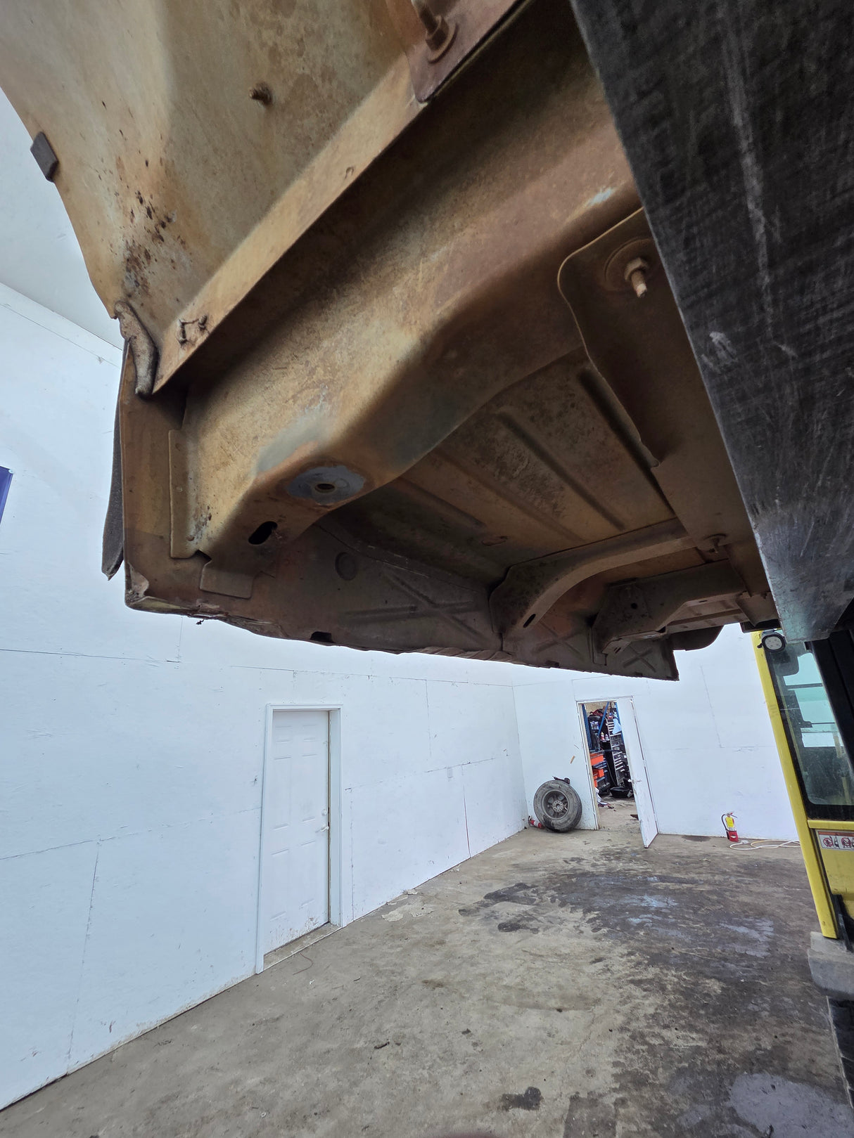 1999-2007 Chevrolet Silverado / GMC Sierra 1500 2500 HD 3500HD Extended Cab Body