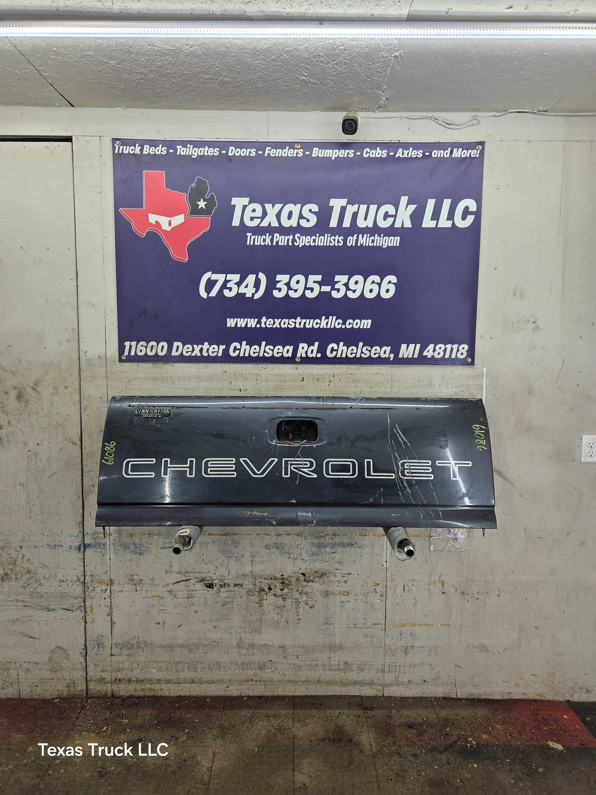 1999-2007 Chevrolet Silverado / GMC Sierra 1500 2500 3500 Tailgate